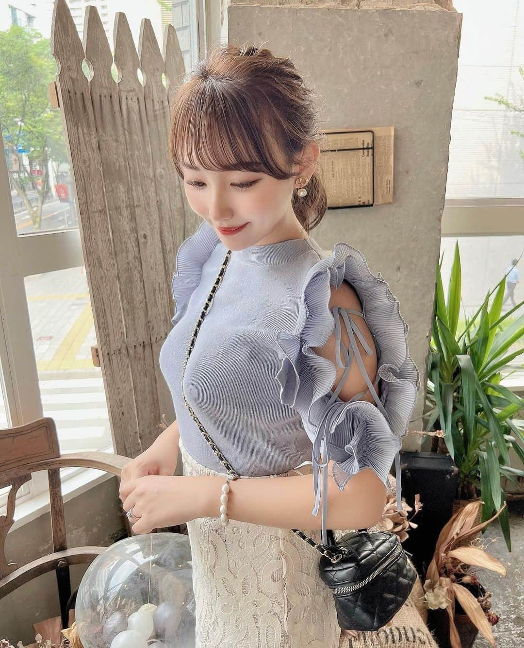 加藤里奈さんのインスタグラム写真 - (加藤里奈Instagram)「⋆ とある日のカフェコーデ🤍  #ootd #fashion #instafood #instagram  #hairstyle #outfit #code #instafashion  #ファッション #撮影 #ヘアスタイル #ヘア  #コーディネート #コーデ #今日の服」8月3日 20時04分 - katoco0326