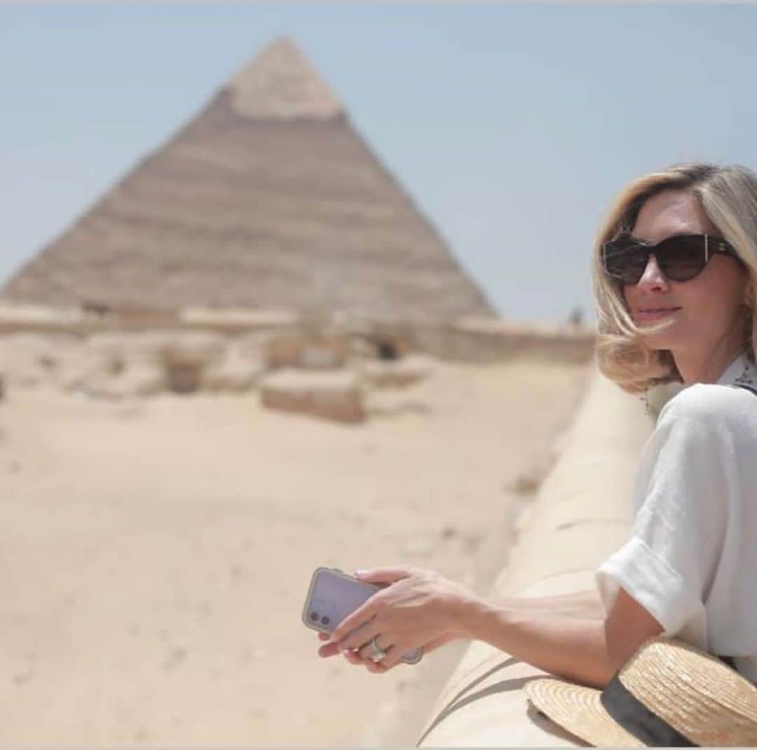 ブルック・バトラーさんのインスタグラム写真 - (ブルック・バトラーInstagram)「Yalla Habibi! Exploring and “working” in Egypt with these beautiful people.  @mk_mohamedkarim  @wwwjustleon  @iamwesmiller」8月5日 7時12分 - brookieserene