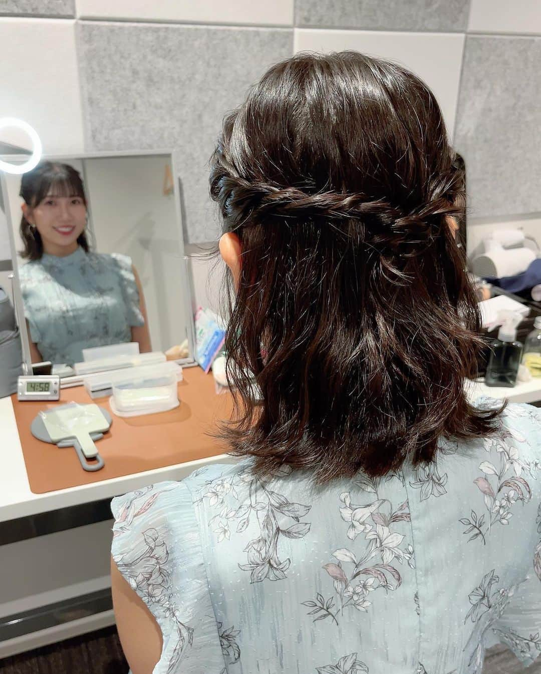 黒田菜月さんのインスタグラム写真 - (黒田菜月Instagram)「アニメ“恋愛フロップス”💕 #TBSニュース #衣装 #ヘアメイク #女子アナ #アナウンサー #女子アナヘア #女子アナメイク #女子アナコーデ @apuweiser_official  @snidel_official  . #恵比寿ネイルサロン @sunrich_nail  #ワンカラーネイル #ショートネイル #パープルネイル . #恋愛フロップス #伊藤美来 さん #金元寿子 さん #高野麻里佳 さん #楽しい時間をありがとうございました😊」8月5日 13時40分 - nyaaatsuki_krd