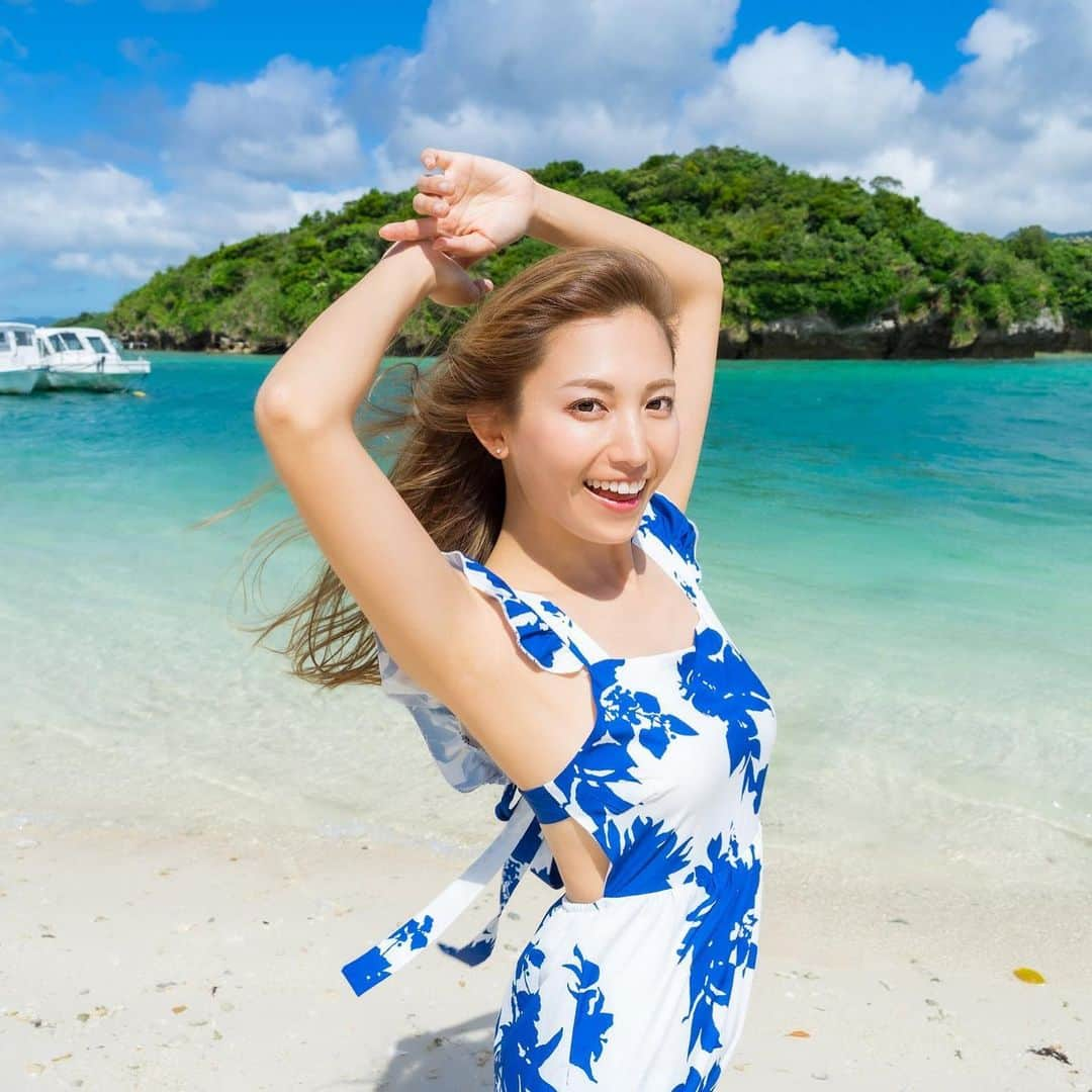 市原彩花さんのインスタグラム写真 - (市原彩花Instagram)「Ishigaki Island🏝  撮影会の常連さん達と石垣島撮影🐠 4月に行ったんだけど(時差w)天気良くて撮れ高最高だった🌺  私のiPhone11Proじゃ撮れない写真をたくさん撮ってくれてありがとう☺️ (7枚目風入って妊婦さんみたいw)  いっぱい写真あるので載せてきます💎  ※現在リクエスト撮影会は受付してません  #石垣島#沖縄#竹富島#川平湾#taketomiisland#kabirabay#ishigaki#ishigakiisland#ishigakijima#okinawa#okinawatrip#沖縄撮影#沖縄旅行#撮影#撮影会モデル#モデル#ポートレート#shooting#portrait#model#japanesegirl#japanesemodel#asianmodel」8月5日 13時48分 - ayaka_ichihara