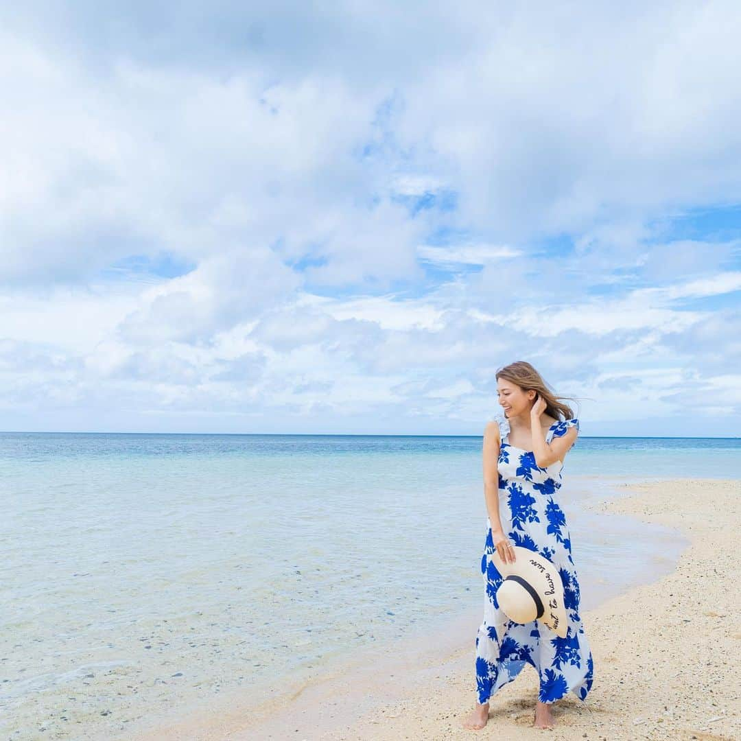 市原彩花さんのインスタグラム写真 - (市原彩花Instagram)「Ishigaki Island🏝  撮影会の常連さん達と石垣島撮影🐠 4月に行ったんだけど(時差w)天気良くて撮れ高最高だった🌺  私のiPhone11Proじゃ撮れない写真をたくさん撮ってくれてありがとう☺️ (7枚目風入って妊婦さんみたいw)  いっぱい写真あるので載せてきます💎  ※現在リクエスト撮影会は受付してません  #石垣島#沖縄#竹富島#川平湾#taketomiisland#kabirabay#ishigaki#ishigakiisland#ishigakijima#okinawa#okinawatrip#沖縄撮影#沖縄旅行#撮影#撮影会モデル#モデル#ポートレート#shooting#portrait#model#japanesegirl#japanesemodel#asianmodel」8月5日 13時48分 - ayaka_ichihara