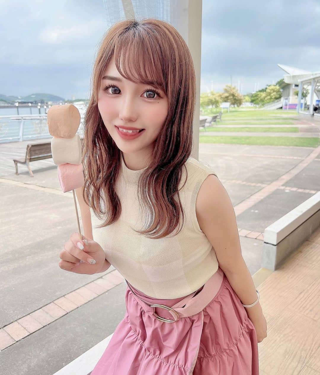 加藤里奈さんのインスタグラム写真 - (加藤里奈Instagram)「⋆ ダイハツのキャンバスで りほちゃんとお出かけしてきたよ🚗🤍  めちゃ楽しかった〜🥹  youtubeもアップされるので お楽しみに☺️  @aichidaihatsu   #ootd #fashion #instafood #instagram  #hairstyle #outfit #code #instafashion  #ファッション #撮影 #ヘアスタイル #ヘア  #コーディネート #コーデ #今日の服 #ダイハツ #キャンバス #ダイハツキャンバス #キャンバス乗りさんと繋がりたい #daihatsu #canbus #車 #ドライブ #車好きな人と繋がりたい #車好き女子 #車内 #車好き #ドライブデート #ドライブスポット」8月5日 19時34分 - katoco0326