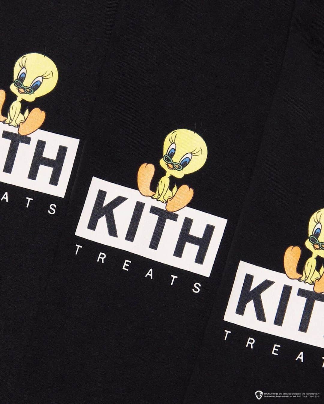 RIEHATAさんのインスタグラム写真 - (RIEHATAInstagram)「BIG NEWS😳🐤  Kith Treats for RIEHATA and Tweety, celebrating the 80th anniversary of the iconic Looney Tunes character, and the bird’s IRL counterpart.  A L/S and S/S tee, each featuring a different original graphic. The tees will be available for online drawing in advance and winners can purchase at Kith Treats Tokyo on Wednesday, 8/10.     Kith Treats for RIEHATA and Tweetyが登場。 Looney Tunesの代表的なキャラクターTweetyの80周年アニバーサリーを祝し、リアルライフのTweetyとしても知られるRIEHATAを迎えコラボレーションいたしました。それぞれ異なるオリジナルグラフィックを採用したLong Sleeve TeeとTeeを展開。 Kith Treats for RIEHATA and Tweetyは、事前にオンライン抽選を行い、当選者は8/10(水)にKith Treats Tokyoで購入可能です。  🐤 @kithtreatstokyo ✖️#riehata 🐤」8月5日 21時02分 - riehata