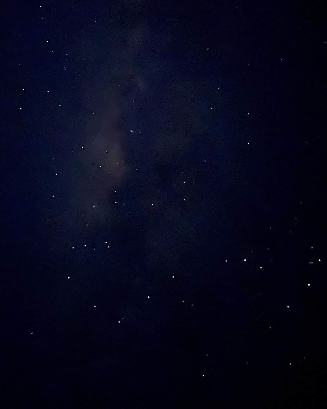 ののさんのインスタグラム写真 - (ののInstagram)「星空ウォッチングとヤシガニ探しツアー🌺 📍沖縄県来間島 2枚目がさそり座と天の川 3枚目が北斗七星 iPhoneでも割と綺麗に撮れた🌟 4.5枚目がヤシガニ 6枚目が日本最大級の蝶々オオゴマダラ 他にも大きなヤドカリや珍しい虫も見れたよ  1時間半位のツアーだけど満足度高め✨  #来間島#星空#星空撮影#ヤシガニ#オオゴマダラ#沖縄#沖縄観光#沖縄旅行」8月5日 21時44分 - nonoko0309