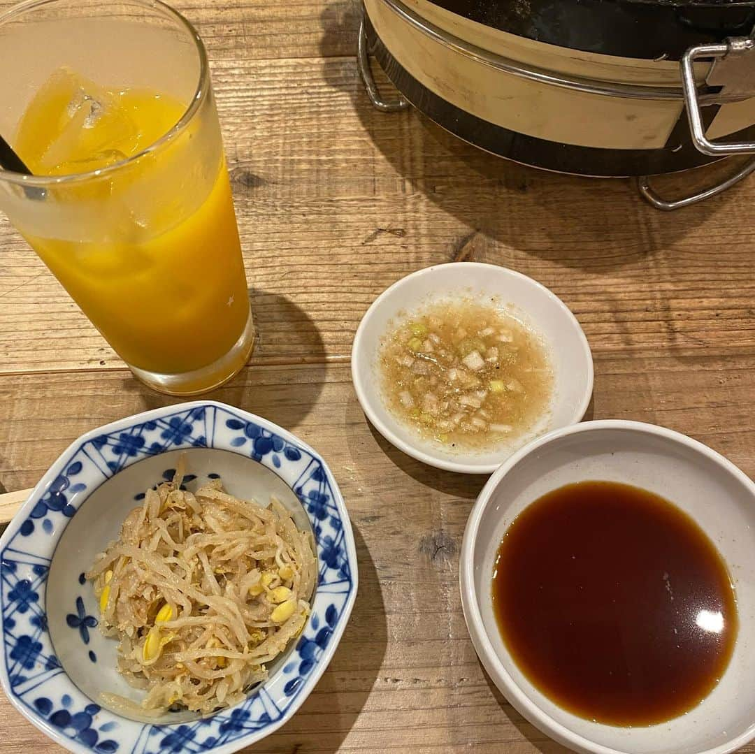 天津いちはさんのインスタグラム写真 - (天津いちはInstagram)「ジンギスカンを食べてきました🐏 生ラムが美味しかったです🐑 新しいお店でとても綺麗でした🐏✨  PR @okuno.hitsujiya #オクノ羊ヤ、 #ラム肉専門店 #ジンギスカン専門店 #生ラム #パクチー大好き #錦糸町グルメ #錦糸町居酒屋 #墨田区グルメ #🐑 #🐏」8月5日 23時05分 - ichichiha