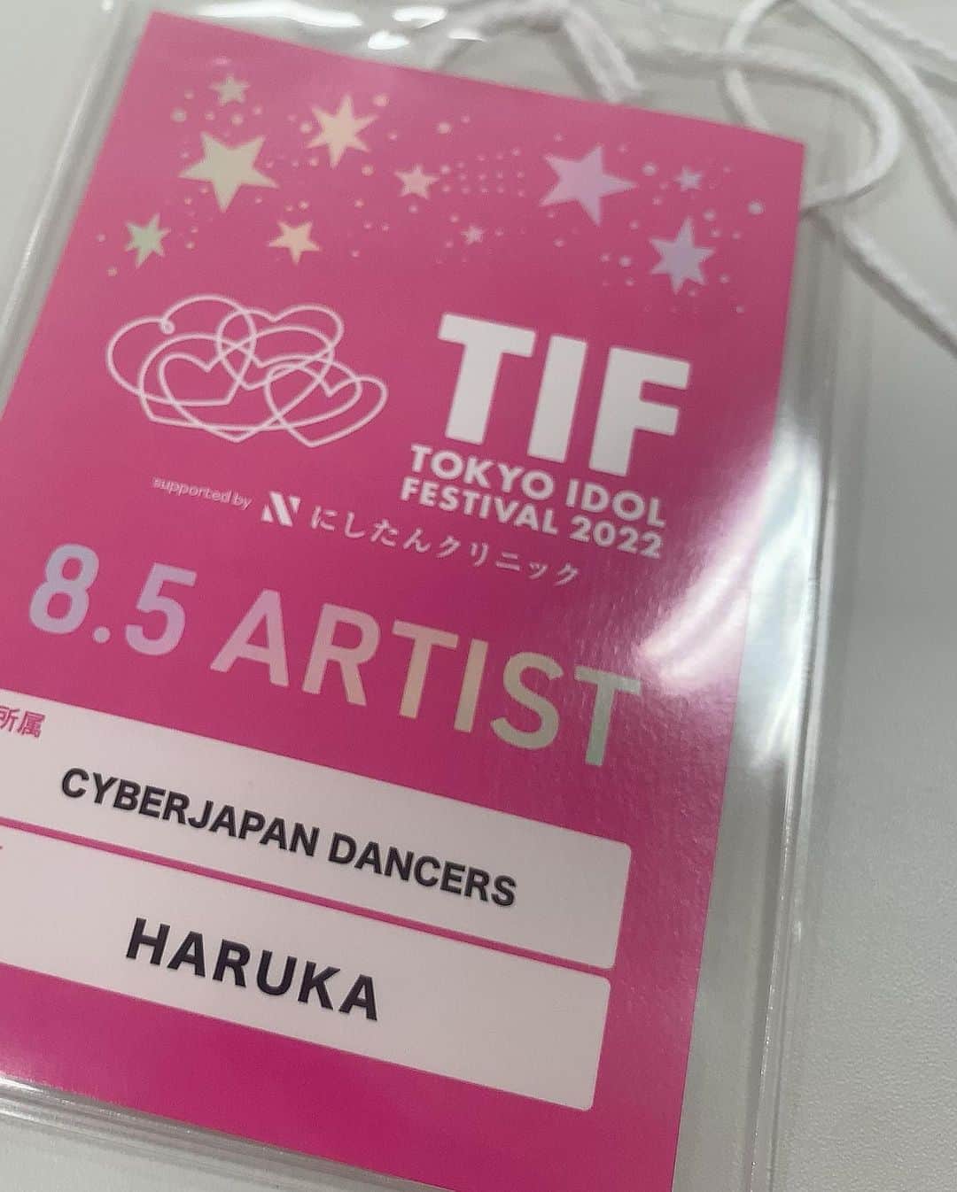 HARUKAさんのインスタグラム写真 - (HARUKAInstagram)「＊ 『 TOKYO IDOL FESTIVAL 2022 』day1🎤🌈 今年もアイドルになれる時間を頂き、 夏の思い出を本当にありがとうございました❤️‍🔥 . ステージでは発表&お知らせさせて頂きましたが、 改めて… . 2022年11月4日（金）19:00開演📍川崎のCLUB CITTAで【 CYBERJAPAN DANCERSの2度目のワンマンライブ 】が 開催される事が決定しました㊗️🎉 🔻最速先行チケット(先着)受付中です!! https://eplus.jp/cyberjapan/ . そして、今年の新曲『 BAD LOVE 』初パフォーマンスでした！ その他盛り沢山な楽曲、 MV共に楽しみ待っていてください~🎀🖤 . #cyberjapan #cjd #bazooka  #サイバージャパン #サイバージャパンダンサーズ #TIF #tokyoidolfestival #東京アイドルフェスティバル」8月6日 14時10分 - cjd_haruka