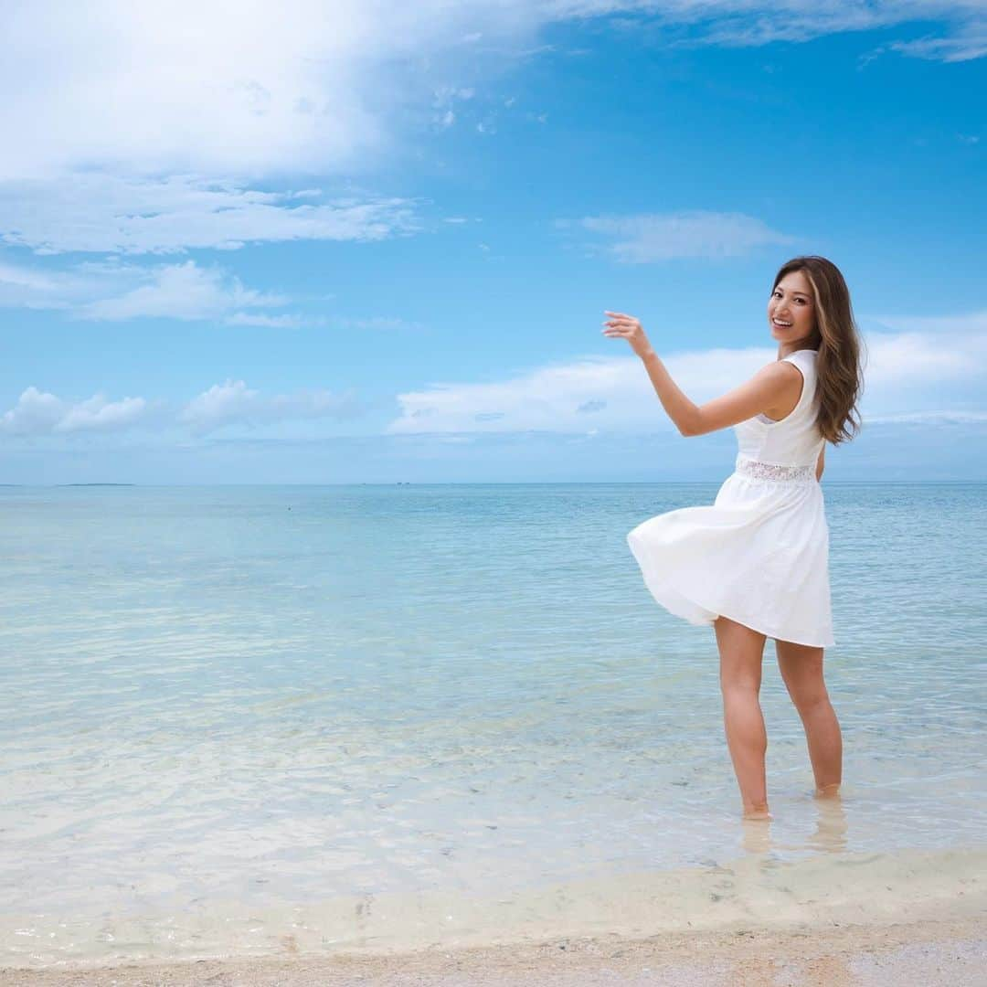 市原彩花さんのインスタグラム写真 - (市原彩花Instagram)「夏のお嬢さん🌺  #竹富島#石垣島#沖縄#taketomi#taketomiisland#ishigaki#ishigakiisland#ishigakijima#okinawa#okinawatrip#沖縄撮影#沖縄旅行#撮影#撮影会モデル#モデル#ポートレート#shooting#portrait#model#japanesegirl#japanesemodel#asianmodel」8月6日 18時45分 - ayaka_ichihara