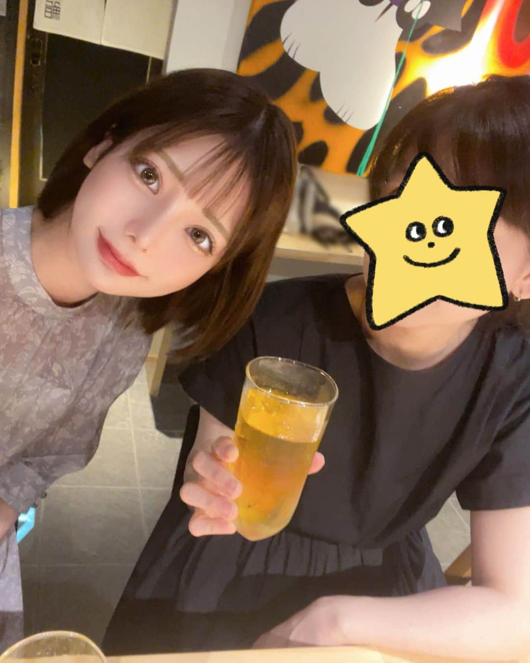 米倉みゆさんのインスタグラム写真 - (米倉みゆInstagram)「お母さんとランチ🍣 この日暑すぎて、お昼からお鮨イケル~~~？！🥵🥵って お店着く前までは話してたのに 食べ始めたらもうぺろっとでしたね( ͡ ͜ ͡ )笑 · 旬のおまかせコースで 握り10貫🍣 鯵を大事そうに見つめるよねさん（2枚目） · 個人的にんん！ま！ってなったの ホタテでした🥺💕おいしすぎ やっぱ肉よりおさかなダナー！🍣 · 席は5席でカウンターのみで 落ち着いた隠れ家ってかんじでした！ ランチからお鮨もたまには贅沢でいいねー！ · · · · · · ·  #もぐもぐする米倉  #十方鮨 #池尻大橋グルメ #池尻グルメ #三宿グルメ #池尻大橋ランチ #三宿ランチ #美味しい #寿司 #鮨 #ランチ #寿司ランチ #鮨ランチ #親子 #母娘 #母娘デート #デート #デートコーデ  #ショートカット #ショートヘア #お姉さん #ol #japan #japanesegirl #japantravel #japanesefood #japanese #sushi #sushilovers #yummy PR」8月6日 23時33分 - yone__miyu630