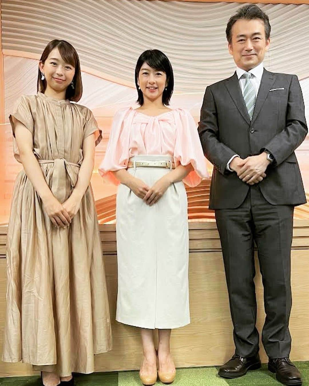 フジテレビ「プライムニュース イブニング」さんのインスタグラム写真 - (フジテレビ「プライムニュース イブニング」Instagram)「Livenews_it #イット ！は17時30分スタートです！   ●コロナ警戒の8月最初の日曜はイベントで各地賑わい ●内閣改造最新情報 ●3年ぶりの頂点へ…渋野日向子が猛チャージ  #生野陽子 @yoko_shono #小室瑛莉子 @komuro.eriko #奥寺健 @fujitv_announcer #杉原千尋 @chihiro.sugihara #フジテレビ #アナウンサー #ニュース」8月7日 17時04分 - livenews_it