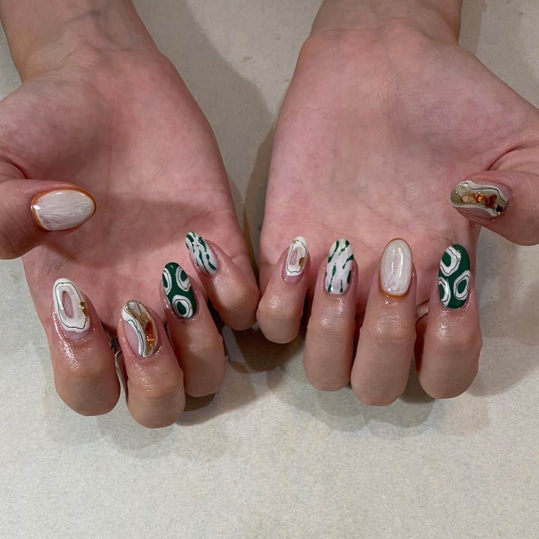 水戸由菜さんのインスタグラム写真 - (水戸由菜Instagram)「・ 🆕nail ♥⃜  前回とはガラッと変わってお洒落〜  @y_u_k_a_nail」8月7日 17時57分 - yuna_3047