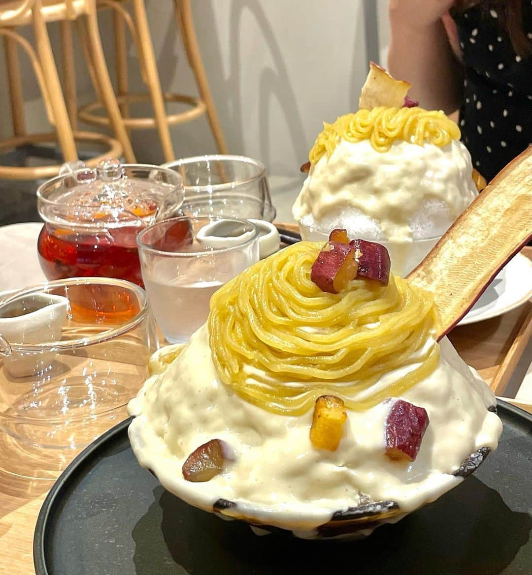 あやちゃんさんのインスタグラム写真 - (あやちゃんInstagram)「ごーらー(^з^)-☆🍧🥄  さつまいもごおり美味しかったなあ🍠🤍 休日でも空いてた🙏  #望月 #かき氷 #東京かき氷 #麻布十番カフェ #麻布十番グルメ #麻布十番かき氷 #六本木カフェ #六本木かき氷 #さつまいもかき氷 #かき氷巡り #かき氷マニア #ごーらー #かきごーらー」8月7日 21時28分 - aya.you.love.r