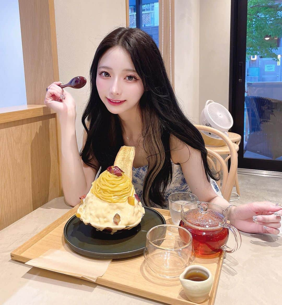 あやちゃんさんのインスタグラム写真 - (あやちゃんInstagram)「ごーらー(^з^)-☆🍧🥄  さつまいもごおり美味しかったなあ🍠🤍 休日でも空いてた🙏  #望月 #かき氷 #東京かき氷 #麻布十番カフェ #麻布十番グルメ #麻布十番かき氷 #六本木カフェ #六本木かき氷 #さつまいもかき氷 #かき氷巡り #かき氷マニア #ごーらー #かきごーらー」8月7日 21時28分 - aya.you.love.r