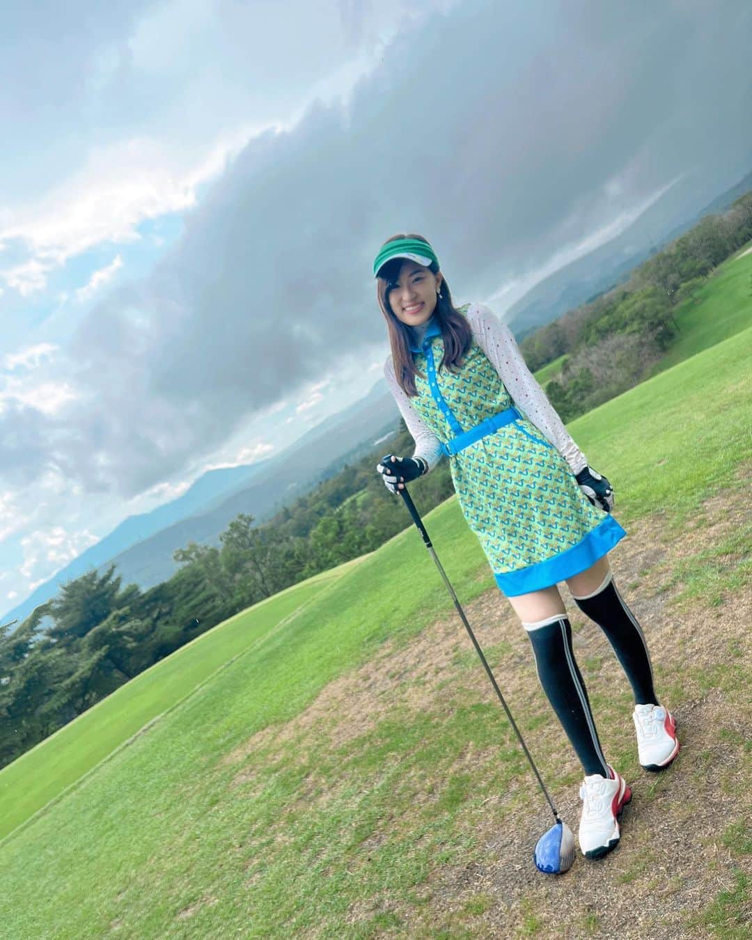 竹内里奈さんのインスタグラム写真 - (竹内里奈Instagram)「⛳️ 久々のgolf♡ 気持ちよかったー！✨ ・ ・ ・ ・ ・ ・ ・ #golf #ゴルフ女子 #ゴルフコーデ #ゴルフウェア」8月7日 21時30分 - rina.takeuch