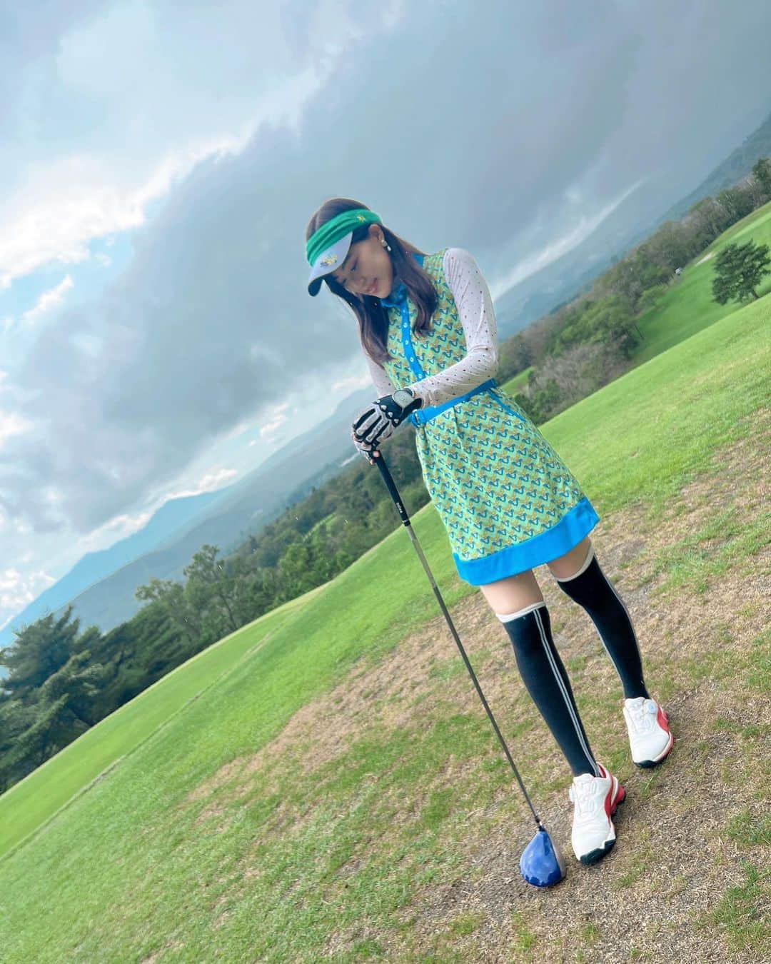 竹内里奈さんのインスタグラム写真 - (竹内里奈Instagram)「⛳️ 久々のgolf♡ 気持ちよかったー！✨ ・ ・ ・ ・ ・ ・ ・ #golf #ゴルフ女子 #ゴルフコーデ #ゴルフウェア」8月7日 21時30分 - rina.takeuch