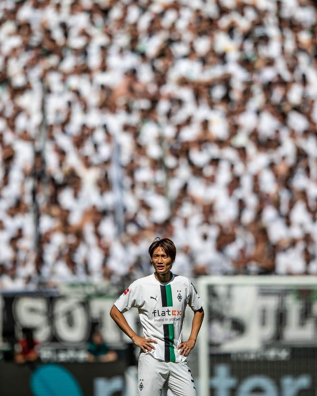 板倉滉さんのインスタグラム写真 - (板倉滉Instagram)「Bundesliga debut ✔️  First match at Borussia Park ✔️  3 points ✔️   Thanks for all your support!!  @borussia」8月8日 2時47分 - kouitakura