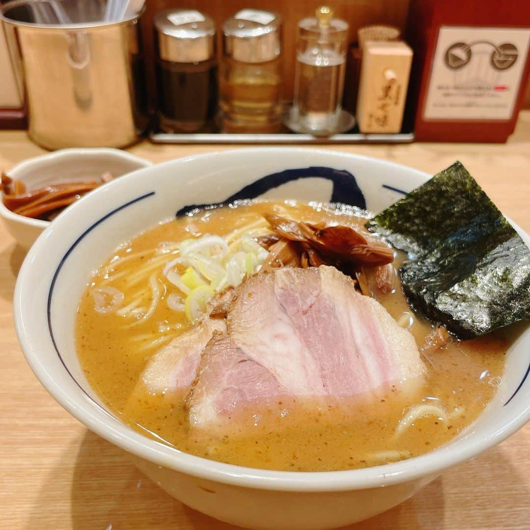 葉月里緒奈さんのインスタグラム写真 - (葉月里緒奈Instagram)「食べても食べてもなくならない、『つじ田』の大盛りは危険です(笑)。 #麺好き#麺すたぐらむ #麺スタグラム #つじ田#濃厚らーめん#麺大盛り#めんまトッピング#濃厚味玉つけ麺 #月一メンテナンス✂︎ #yspark #ysparkdaikanyama #カラーリングとトリートメント#rionahazuki」8月8日 8時24分 - riona_hazuki