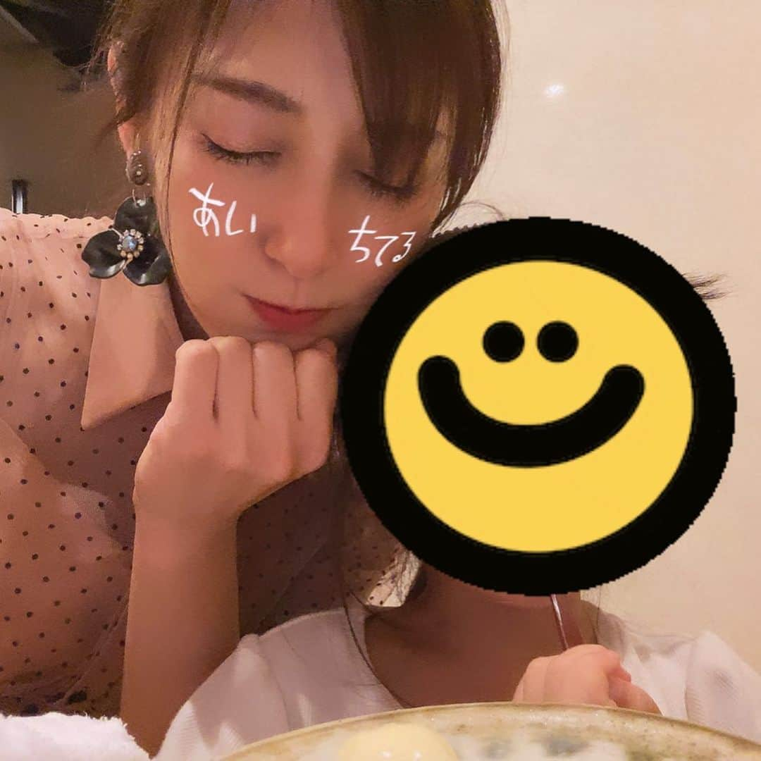 熊田曜子さんのインスタグラム写真 - (熊田曜子Instagram)「子供達も私も大好きなタン🐂 長女は 「このお店　大好き」と言いながら 特選極上牛たん豪華セットを堪能してたよ😋 三女はお通しが美味しかったみたいで スプーンを離さない😁 次女はお昼たくさん動いたから 疲れてねんね💤 畳の座敷をとってもらえたから ゆっくり横になって寝かせてあげられた☺️ 子連れに座敷は本当にありがたいです🙏  http://gourmet-lp.com/mk_beta/tsunagiya/  #つなぎや　#中目黒　#中目黒グルメ　#　#中目黒ディナー　#座敷　#子連れご飯　#三姉妹　#夏休み」8月8日 11時57分 - kumadayoko