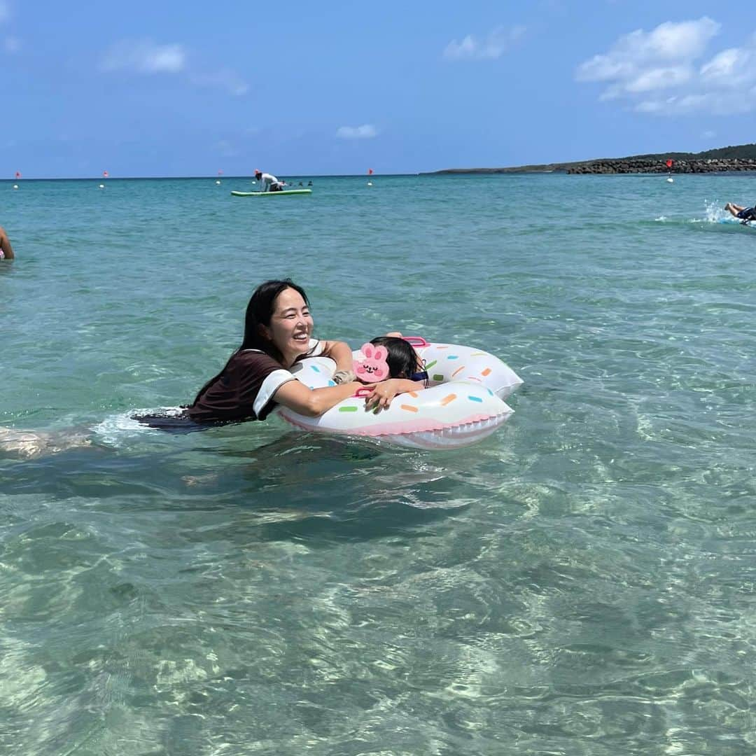 鈴木六夏さんのインスタグラム写真 - (鈴木六夏Instagram)「なんて綺麗な海、砂浜、空。  山口県に感謝！」8月8日 18時19分 - rikuka.62