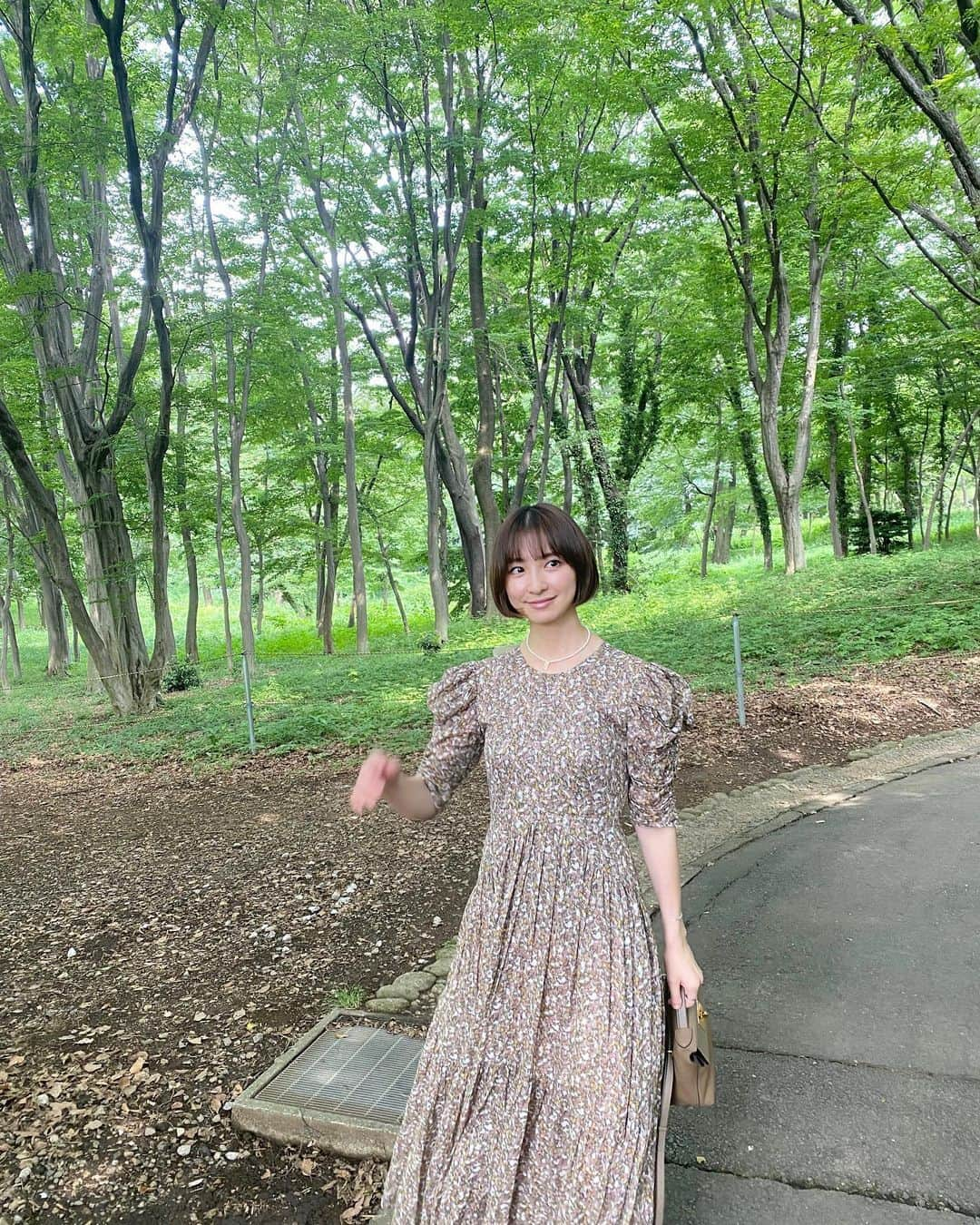 篠田麻里子さんのインスタグラム写真 - (篠田麻里子Instagram)「撮影終わり私服撮ってもらいました✨  ロングワンピ楽で好き😍  one-piece @isabelmarant  bag @hermes  #ootd #marikoday#秋服」8月8日 19時14分 - shinodamariko3