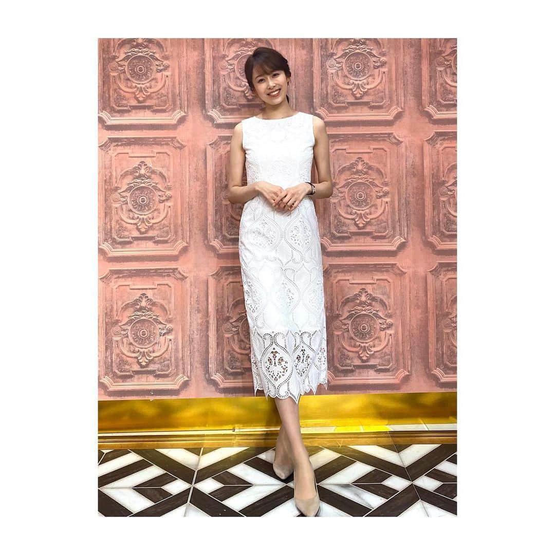 良原安美さんのインスタグラム写真 - (良原安美Instagram)「昨日の衣装です🐏 ⁡ ラインが すっきりして夏らしい ワンピースでした👗 ⁡ ワンピース:JENNE ⁡ ⁡ ⁡ またまた東京、 猛暑が戻ってきていますね😱 ⁡ 体調に気をつけて、 無理せず、1週間たのしみましょー！！ ⁡ ⁡ #サンデージャポン #衣装」8月8日 19時15分 - yoshiharaami