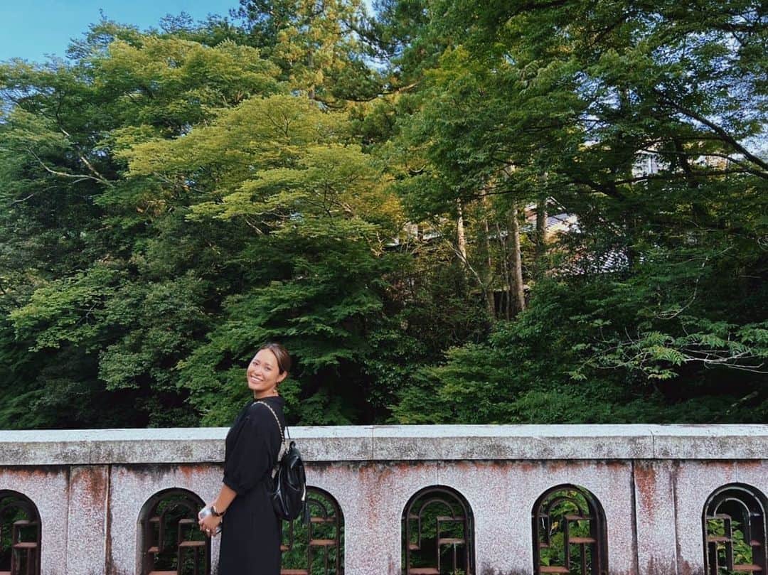二宮愛さんのインスタグラム写真 - (二宮愛Instagram)「ちょっと前の写真。  松尾芭蕉さんも称賛した風景を楽しめる、黒谷橋。 レトロな雰囲気たっぷりで素敵な場所でした🌻  #松尾芭蕉 #石川県 #山中温泉 #黒谷橋 #加賀市 #またいきたい」8月9日 18時38分 - aininomiya