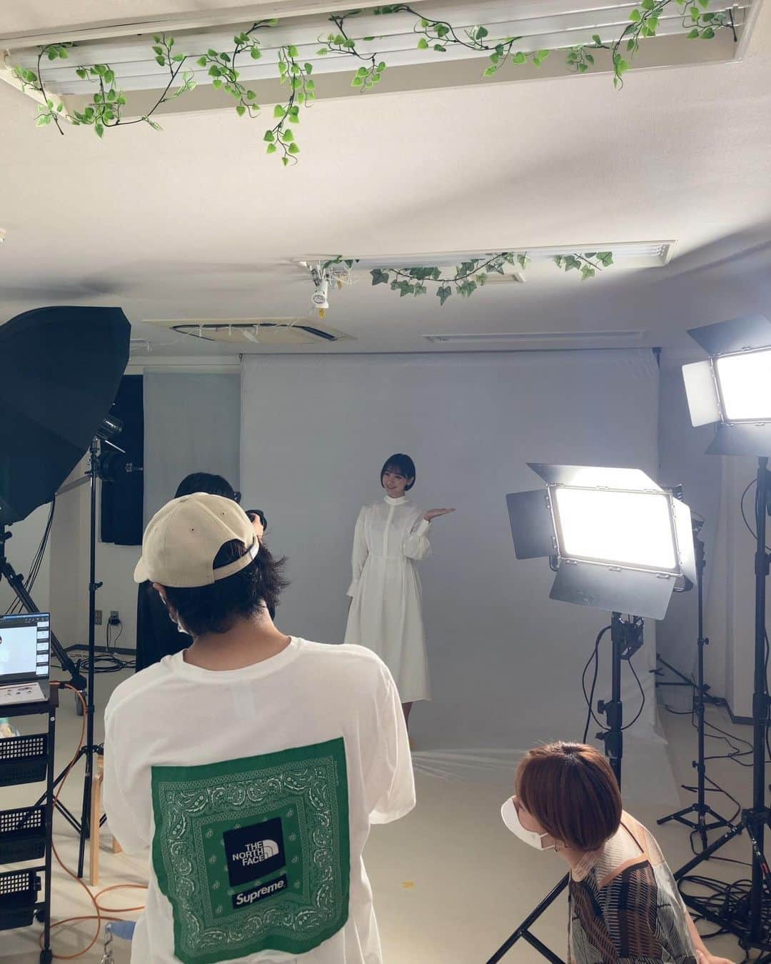 篠田麻里子さんのインスタグラム写真 - (篠田麻里子Instagram)「一日中広告撮影でした🌷 楽しかったなぁ☺️  お疲れ様でした☺️ #撮影」8月9日 22時06分 - shinodamariko3