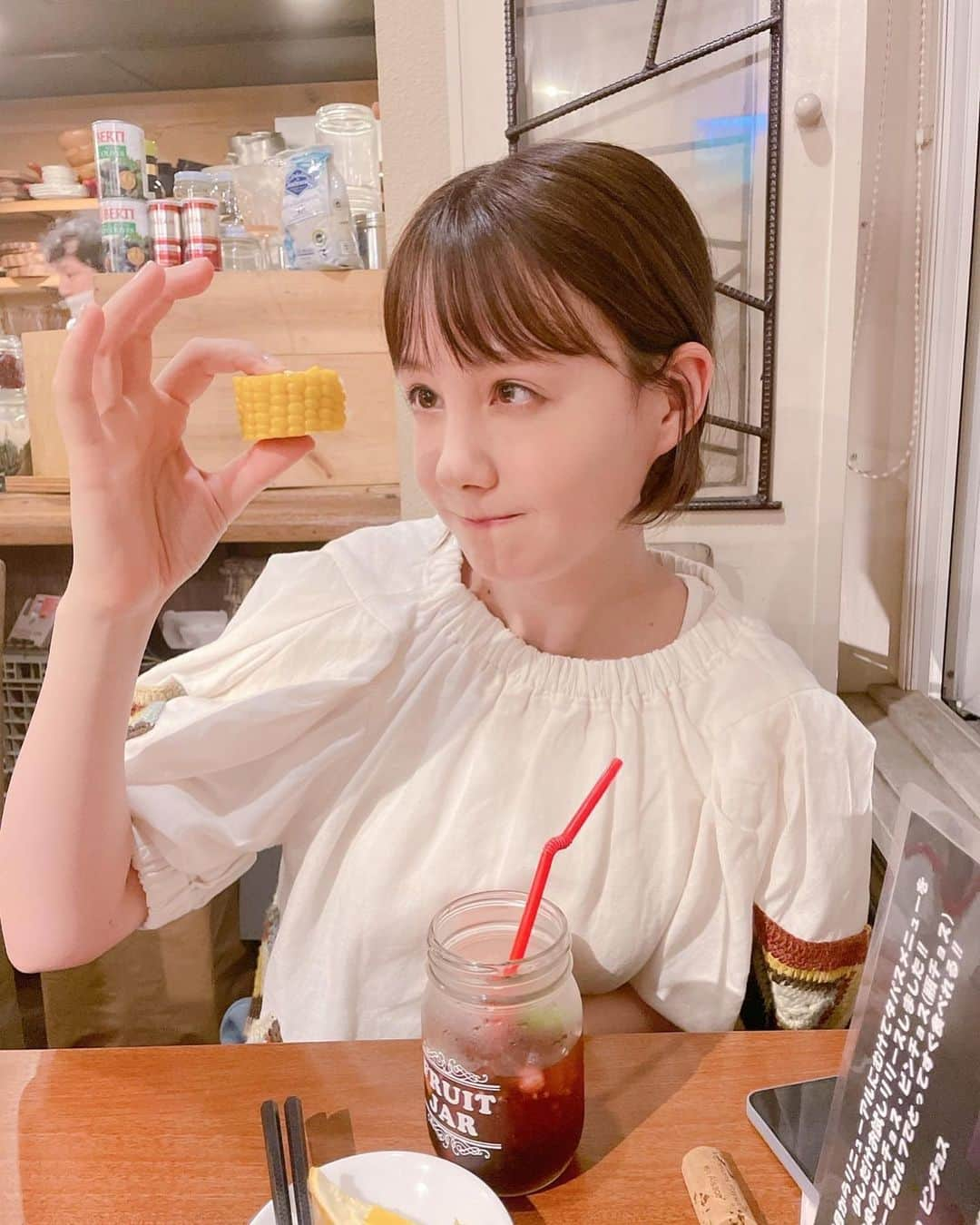 トリンドル玲奈さんのインスタグラム写真 - (トリンドル玲奈Instagram)「夏ですねぇ🌽  🌽🌽☺️」8月9日 23時13分 - toritori0123