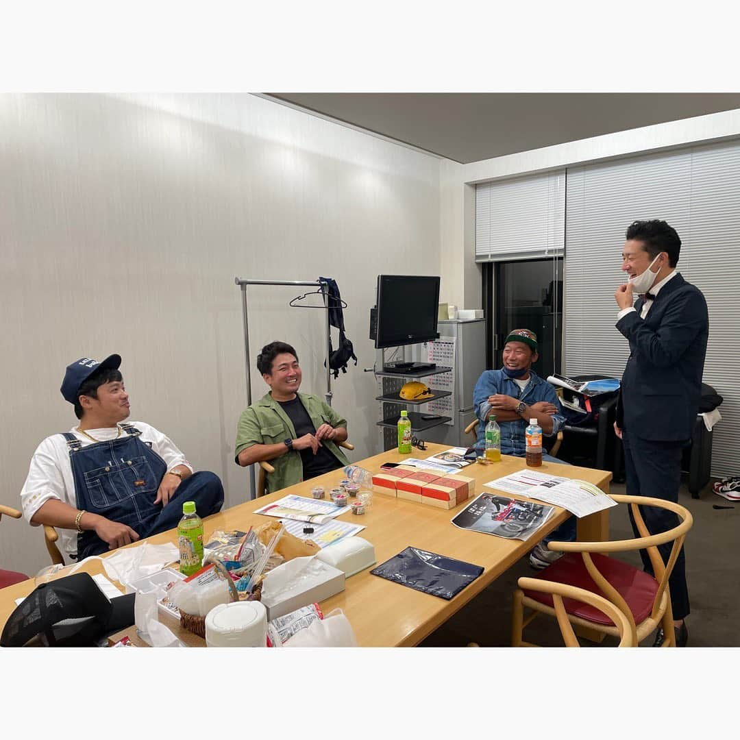 佐田正樹さんのインスタグラム写真 - (佐田正樹Instagram)「佐田のホビー出版イベント‼︎  めちゃくちゃおもろかった‼︎  ありがとうございました‼︎  KANSHA‼︎」8月9日 23時42分 - satakisama