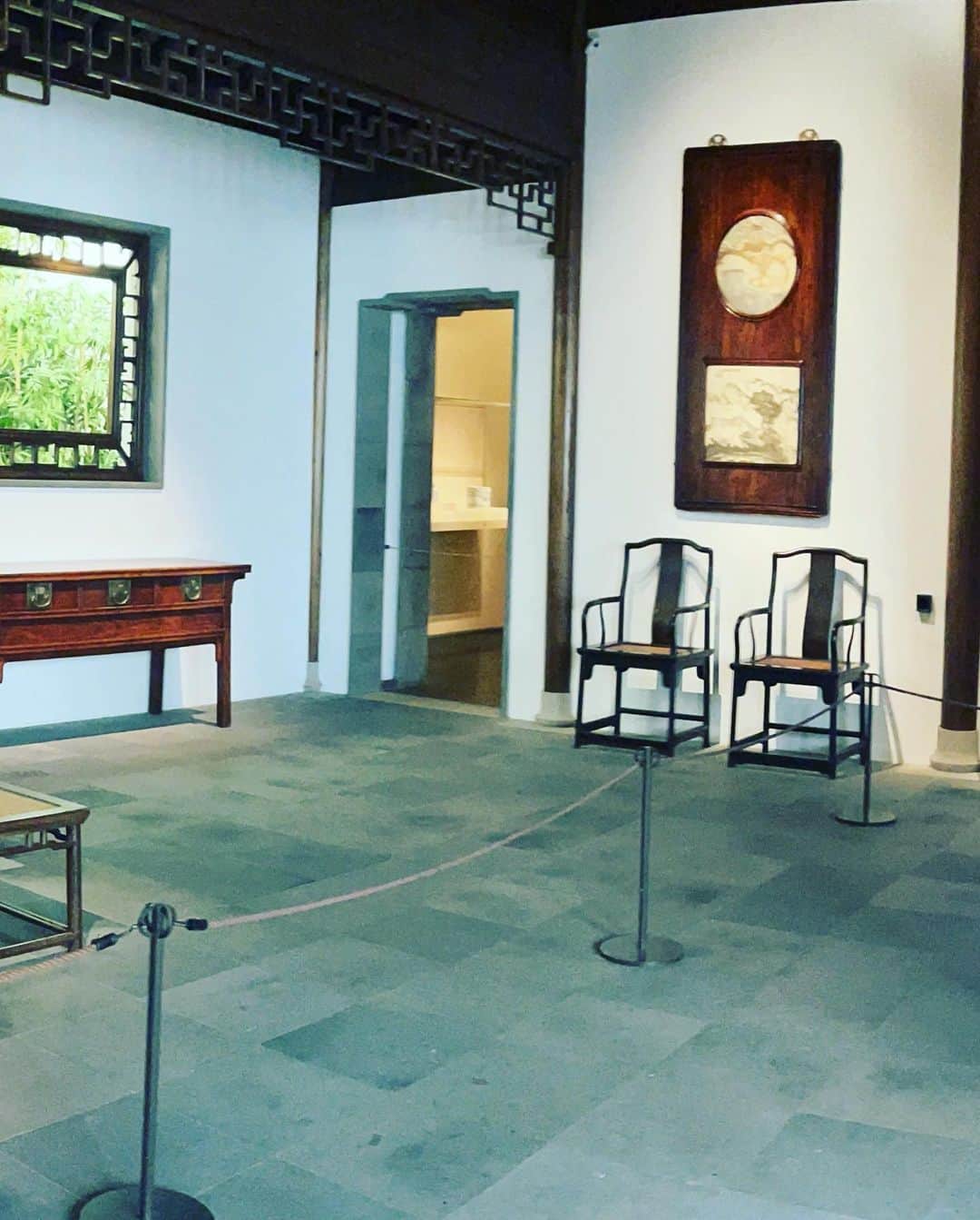 三浦瑠麗さんのインスタグラム写真 - (三浦瑠麗Instagram)「メトロポリタン美術館へ。 帰りは灼熱のなかを歩いて、マディソンアベニュー沿いのThe Markでランチを。」8月10日 3時41分 - lullymiura