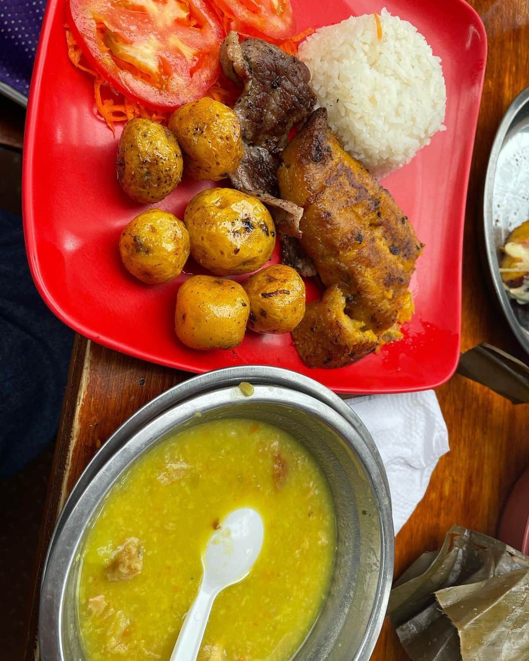 光浦靖子さんのインスタグラム写真 - (光浦靖子Instagram)「Delicious Colombian foods. I ate too much 😱」8月10日 5時15分 - yasukomitsuura