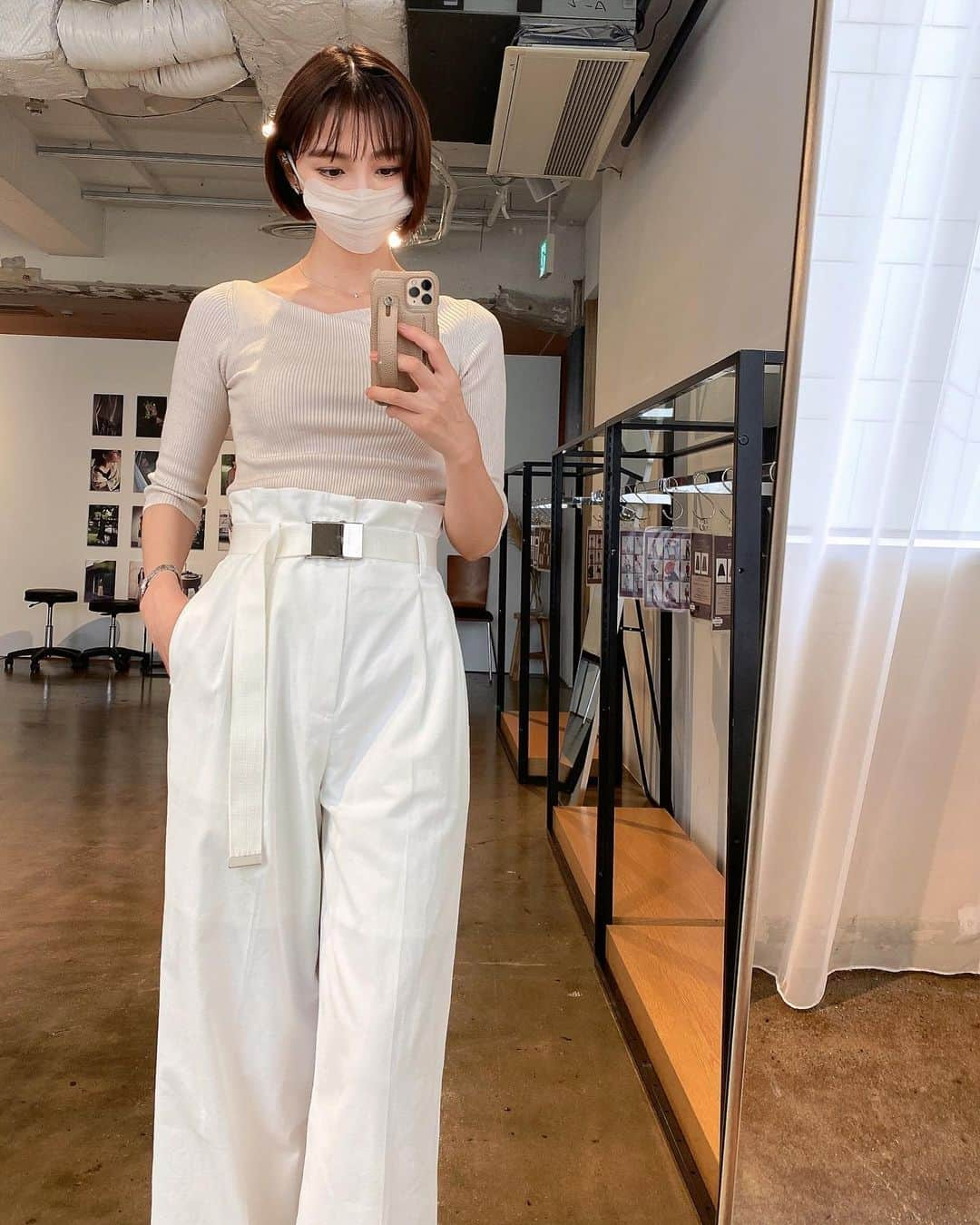 篠田麻里子さんのインスタグラム写真 - (篠田麻里子Instagram)「私服🌷  tops pants @fray_id   イヤーカフどこのだっけ🤔 思い出せない😅 #私服#marikoday#ootd」8月10日 19時27分 - shinodamariko3