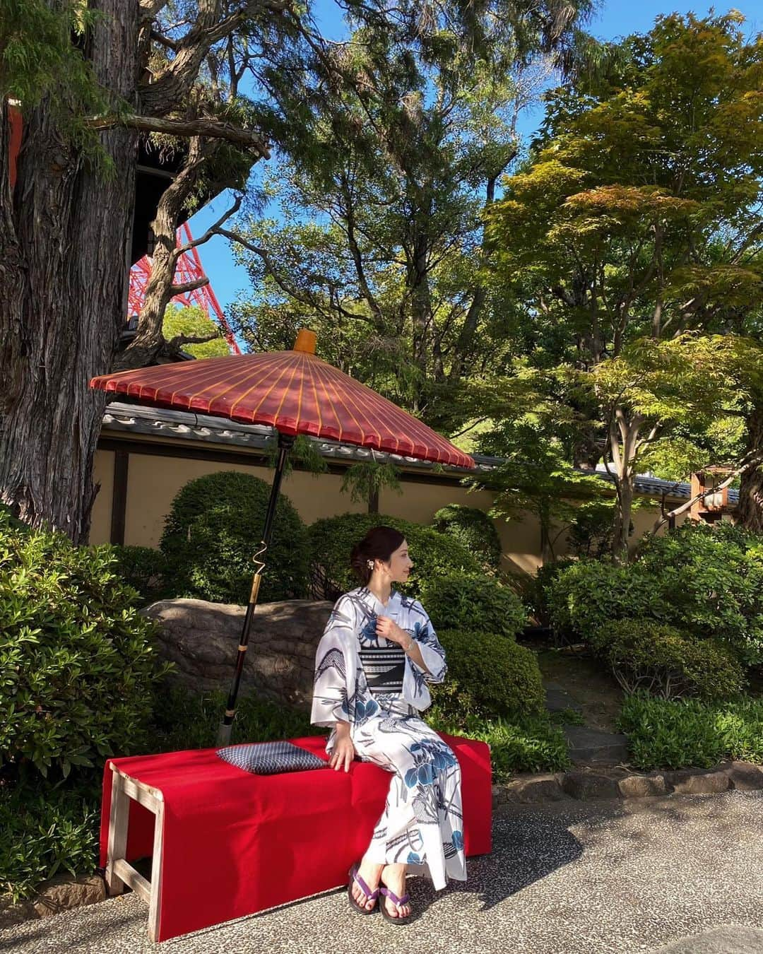 雨宮みずきさんのインスタグラム写真 - (雨宮みずきInstagram)「． 浴衣👘🍵 今年まだ着れてないな〜🥹  この時に着ている浴衣は @kimonokouei8 さんです🤍 着物もだけど浴衣もたくさん種類があってオススメです😌  #浴衣女子 #浴衣レンタル #銀座 #銀座着物興栄 #着物興栄 #浴衣ヘア #とうふ屋うかい #yukatagirl #kimono」8月11日 14時09分 - ammymzk0926