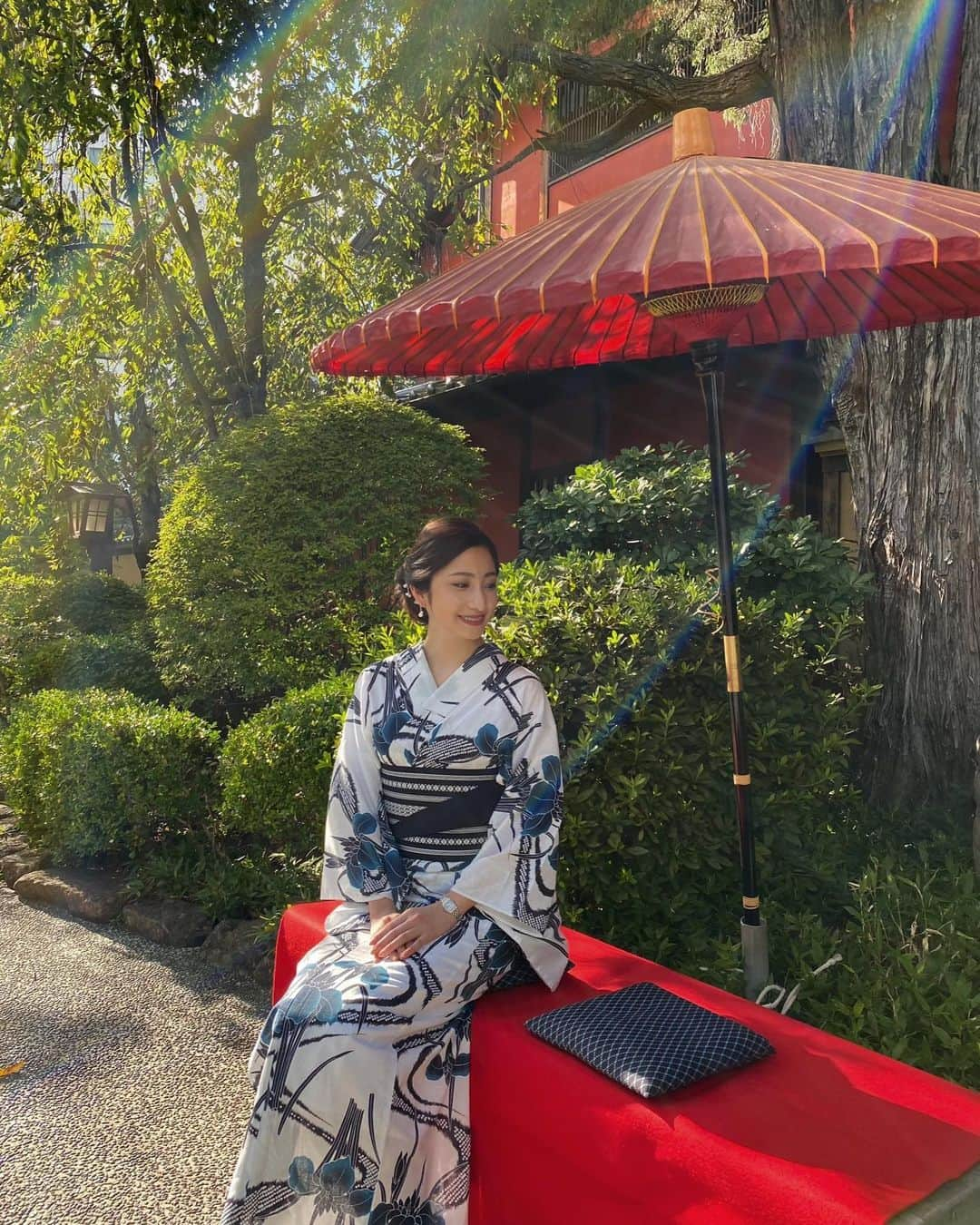 雨宮みずきさんのインスタグラム写真 - (雨宮みずきInstagram)「． 浴衣👘🍵 今年まだ着れてないな〜🥹  この時に着ている浴衣は @kimonokouei8 さんです🤍 着物もだけど浴衣もたくさん種類があってオススメです😌  #浴衣女子 #浴衣レンタル #銀座 #銀座着物興栄 #着物興栄 #浴衣ヘア #とうふ屋うかい #yukatagirl #kimono」8月11日 14時09分 - ammymzk0926