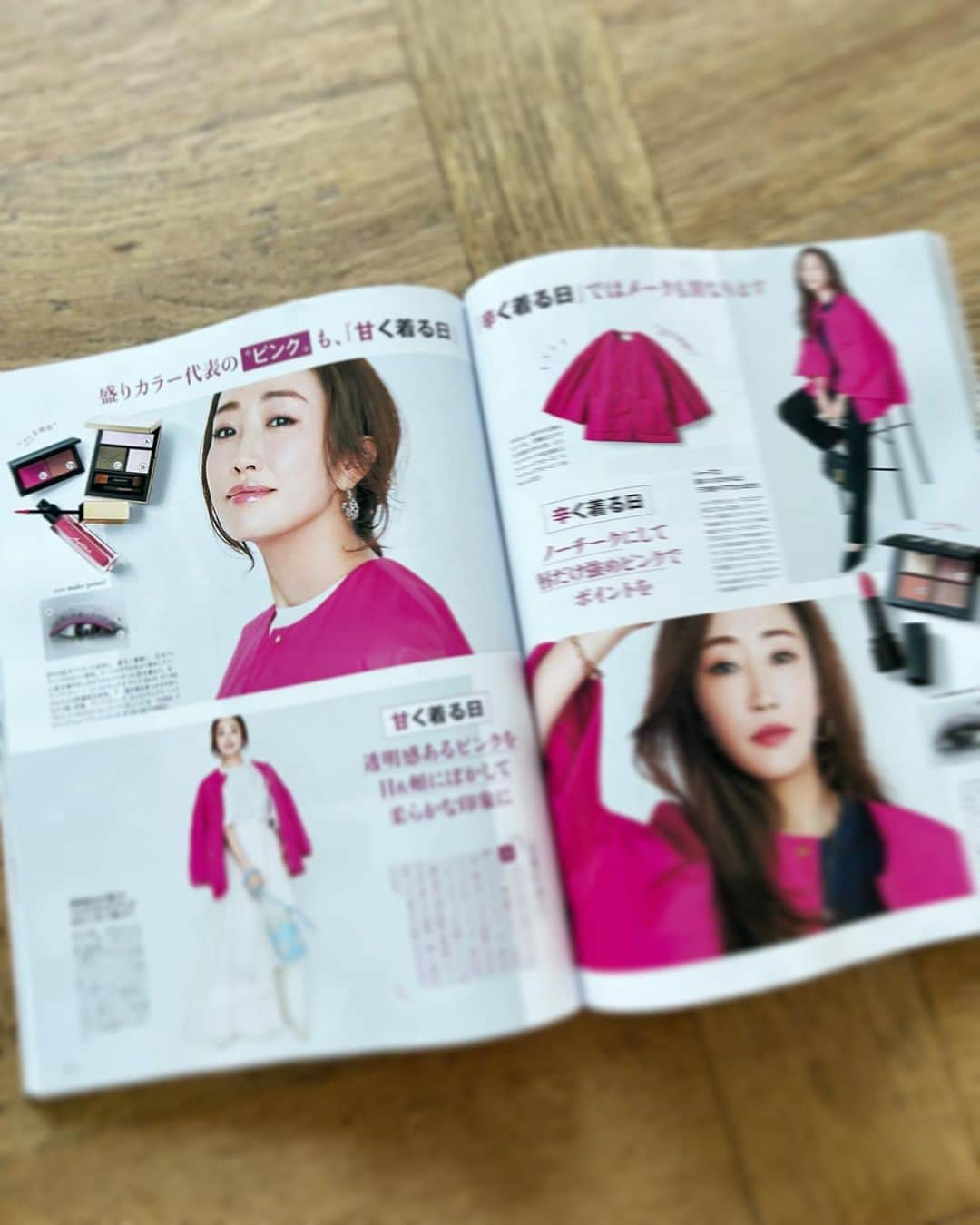 神崎恵さんのインスタグラム写真 - (神崎恵Instagram)「・ 発売中の「STORY」9月号。 3号連続で特集です。 今回は、「可愛いを着る日は、引き算ヘアメークで!」 ボリュームやフリルやリボン、いくつになっても好きなんです。 ただ、今の自分に似合うよう、合わせるヘアやメイクは工夫します。 先月号の肌映え・小顔見えの特集も好評をいただいたとのこと。嬉しいです🥰  @story_love40」8月11日 17時19分 - megumi_kanzaki