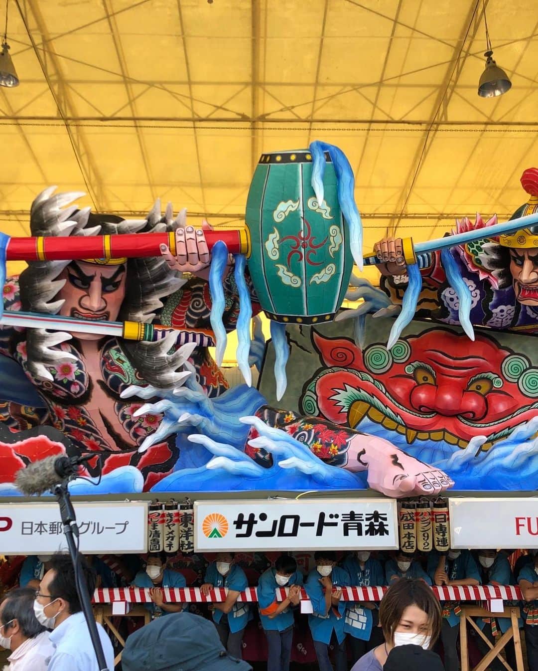 羽田美智子さんのインスタグラム写真 - (羽田美智子Instagram)「残暑お見舞い申し上げます☀️ 厳しい暑さが続いてますがお元気ですか？  今月は東北に伺う機会が多く、 岩手や青森ねぶた祭りにも行かせていただきました。  3年ぶりのお祭りの開催に心踊ったのも束の間、 とても凄い雨のニュースを見て被害の状況が心配です。  大難が小難に、小難が無難に転じますように、何事もなく安心できるように祈っています。  地震があったり、台風が心配の季節になりますし、暑さも厳しいし、、 生きてくのってタフですね💦💦  どうか体健やかに、心穏やかに過ごせますように ✨✨  ご自愛なさってくださいね❣️」8月11日 17時56分 - michikohada