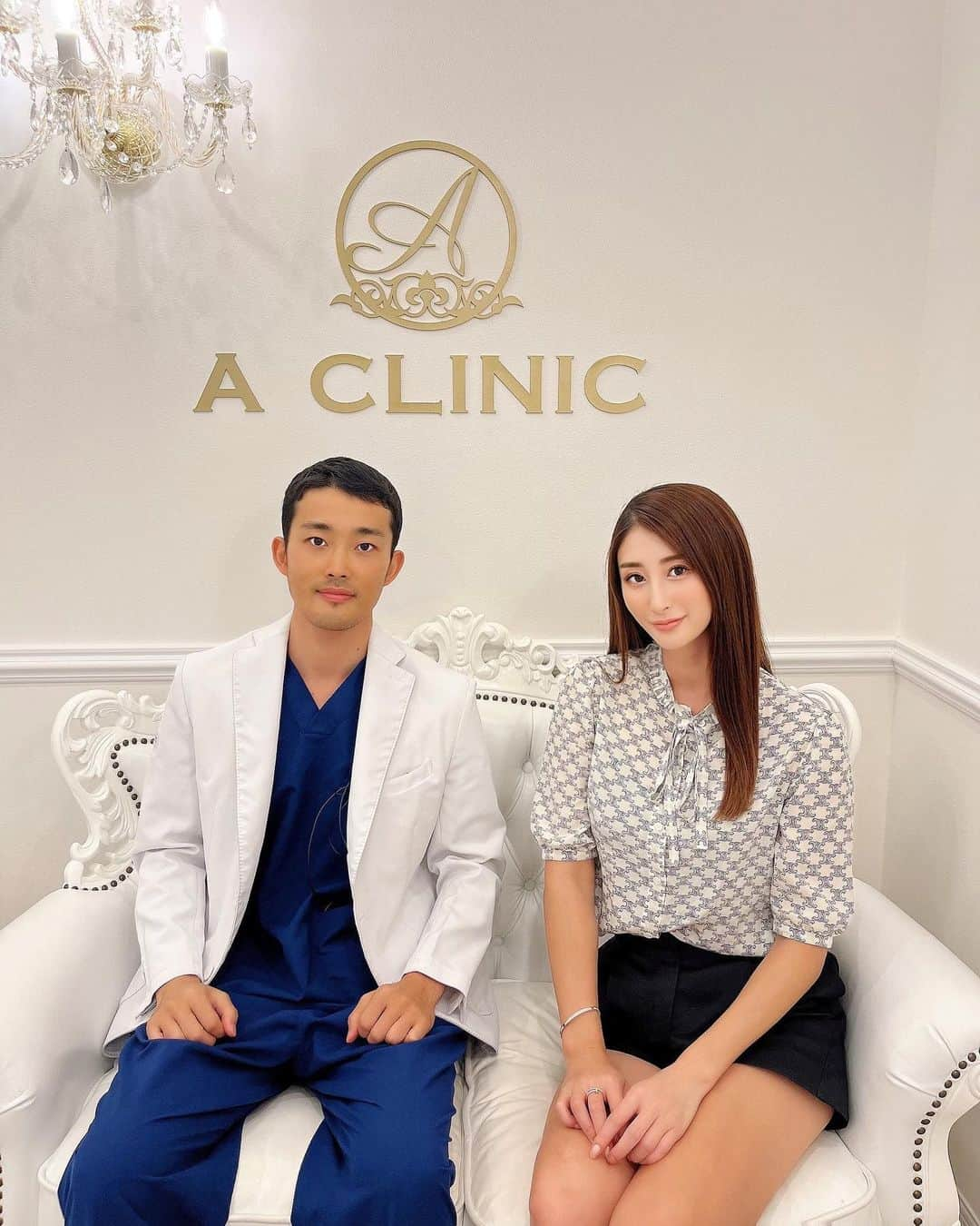 佐藤衣里子さんのインスタグラム写真 - (佐藤衣里子Instagram)「@a_clinic_ginza  の辻先生に @aclinic_taisei で《Aスレッド》の施術をしてもらってきました！！  ほうれい線と顔の輪郭を左右対照にしたくてずっと悩んだ結果Aスレッドを受けたよ😊！！✨  Aスレッドを受けてみて 顔がめちゃくちゃシュッて上がって小顔になってみんなに綺麗になったねって言われた😳  少しの変化でもだいぶ変わったみたいで大満足🥺❤️  辻先生やクリニックの方達もいい方で内装も綺麗で清潔感もあり、すてきな院内でした✨  またおススメの施術があったらやってみたいなぁ😊  #aスレッド #糸リフト #aclinic #aclinic銀座 #aclinic横浜 #aclinic新宿 #aclinic名古屋 #aクリニック #エークリニック#美容 #小顔 #美肌 #リフトアップ #美容外科 #美容皮膚科 #美容クリニック #辻大成」8月11日 18時17分 - eriko0625