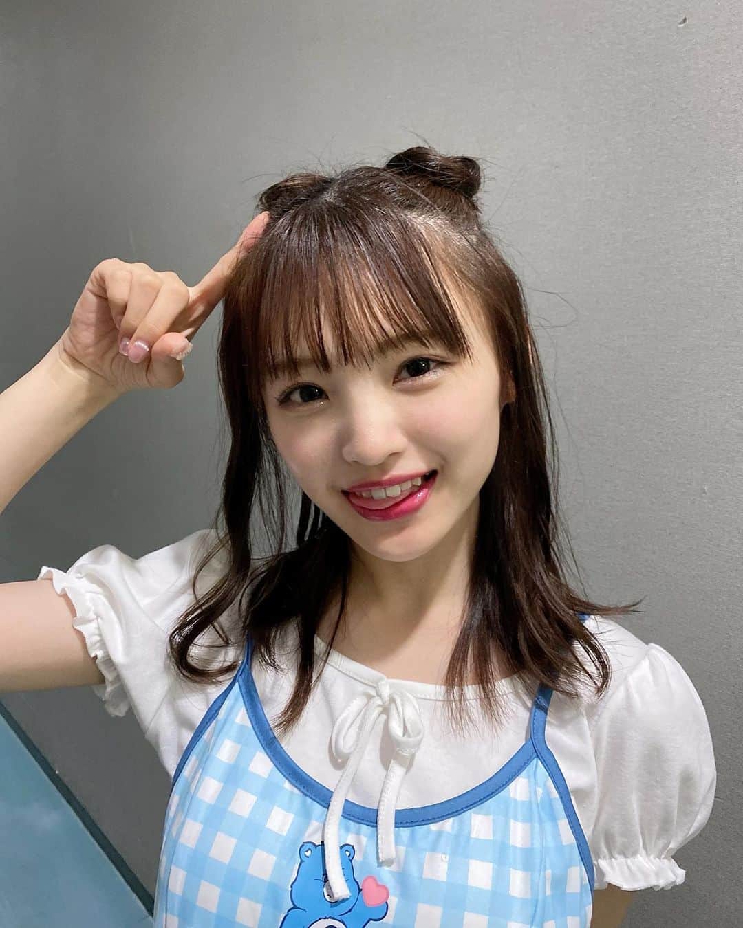 新澤菜央さんのインスタグラム写真 - (新澤菜央Instagram)「お世話して〜？？？？♡ ⠀ ⠀ ⠀  いつまで経っても童心を忘れたくないケアベアコーデです  クマ柄とパンダ寄りのクマヘアーでクマクマコーデにしてみた◎」8月12日 20時21分 - _shinshin_48