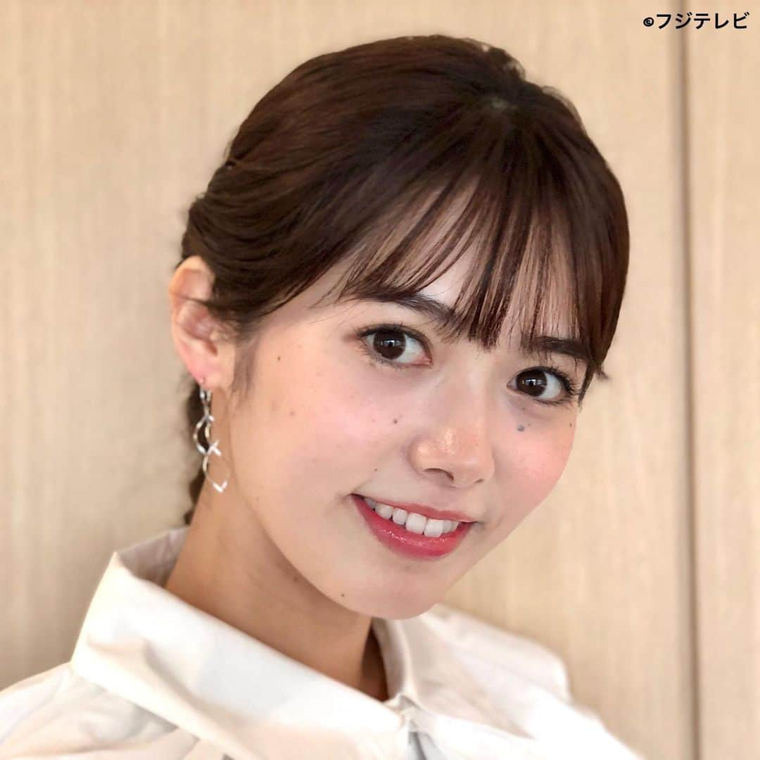 フジテレビ「めざましテレビ」さんのインスタグラム写真 - (フジテレビ「めざましテレビ」Instagram)「ファッション雑誌CanCamとコラボした お天気コーナー「きょう何着て行く？」 谷尻萌の毎日のコーデを紹介♪  ８月１２日（金）　  【今日のコーデ】 ・ブラウス→ @and.couture 　　　９７９０円 ・スカート→ @willselection_official １万４９６０円 ・靴→ @talantonbydiana ２万２０００円 ・イヤリング→ @cocoshnik_official 　３万９６００円    【コーデのポイント】 裾に透け感を持たせたスカートが爽やかフェミニン😍  一枚でも着映えしますが フリルたっぷりのブラウスとコーディネートすると より華やかな装いに✨  気分を高めたいお仕事DAYにぴったりです👍🎉  #めざましテレビ #きょう何着て行く？ #谷尻萌 #今日のコーデ #コーデ #CanCam #今日のファッション#ootd #きょう何着て行く？は月〜金朝6時22分ごろ放送📺  #もえちゃん #きれいめコーデ #きれいめカジュアル #大人コーデ #夏コーデ #オフィスカジュアル #上品コーデ #アナウンサー衣装」8月13日 18時46分 - mezamashi.tv