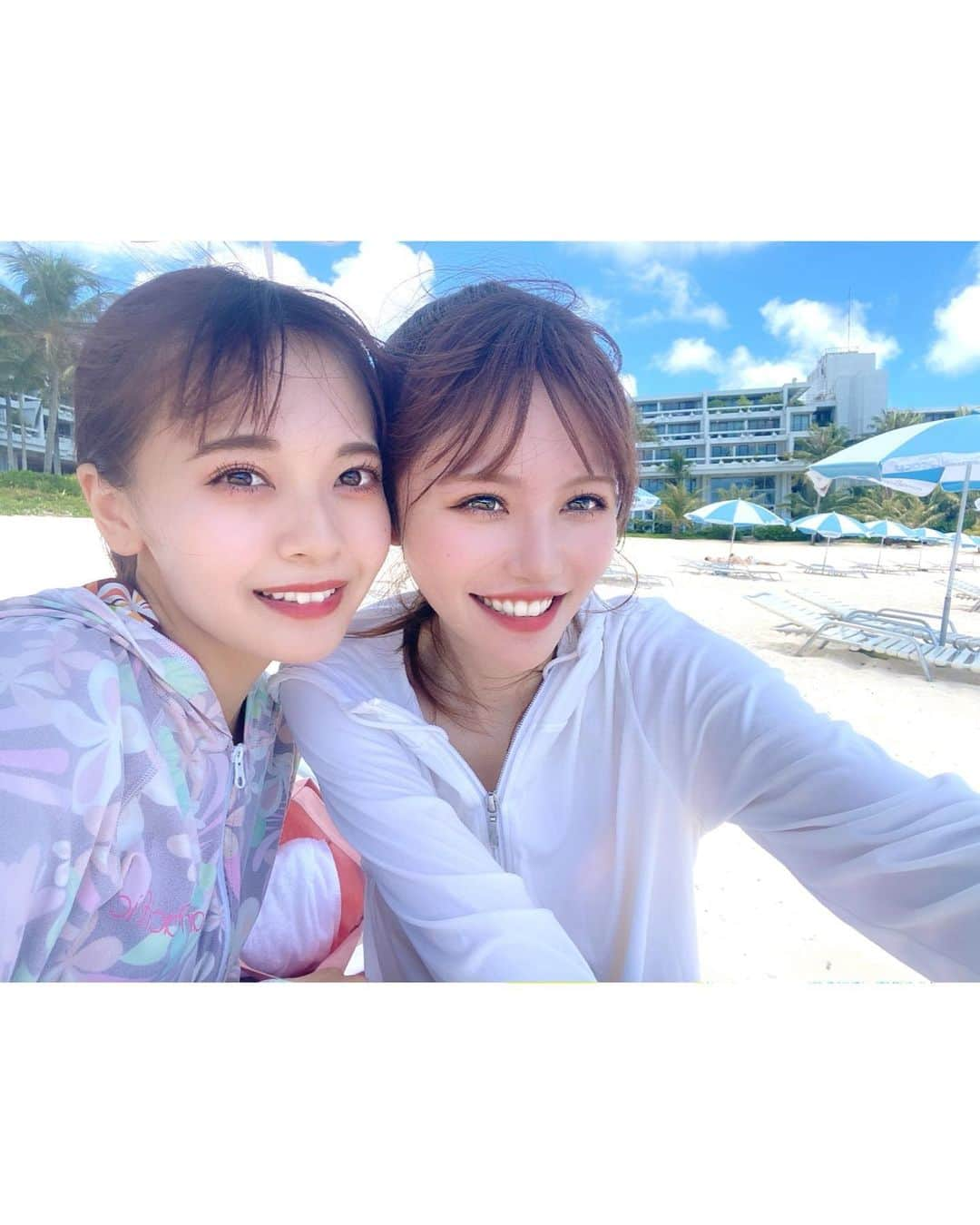 込山榛香さんのインスタグラム写真 - (込山榛香Instagram)「沖縄の海での写真達🏝☀️ ⁡ ⁡ 貝殻のイヤリングに、黄色のおNEWの水着で 海を満喫しました🐚 ⁡ ⁡初めてマリンスポーツをしてすっごく楽しかったです✨  ⁡ ⁡ #沖縄 #沖縄旅行 #海 #ビーチ #水着コーデ」8月13日 21時48分 - komiharu_official