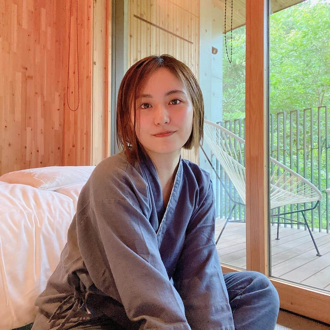 高山侑子さんのインスタグラム写真 - (高山侑子Instagram)「. 先週、お友達と軽井沢に行ってきました🚗³₃ ペット可の素敵な宿と、可愛いワンコ🐶達でずっと楽しかった！！  #レジーナリゾート旧軽井沢 #軽井沢旅行」8月14日 18時42分 - takayamayuko_stardust