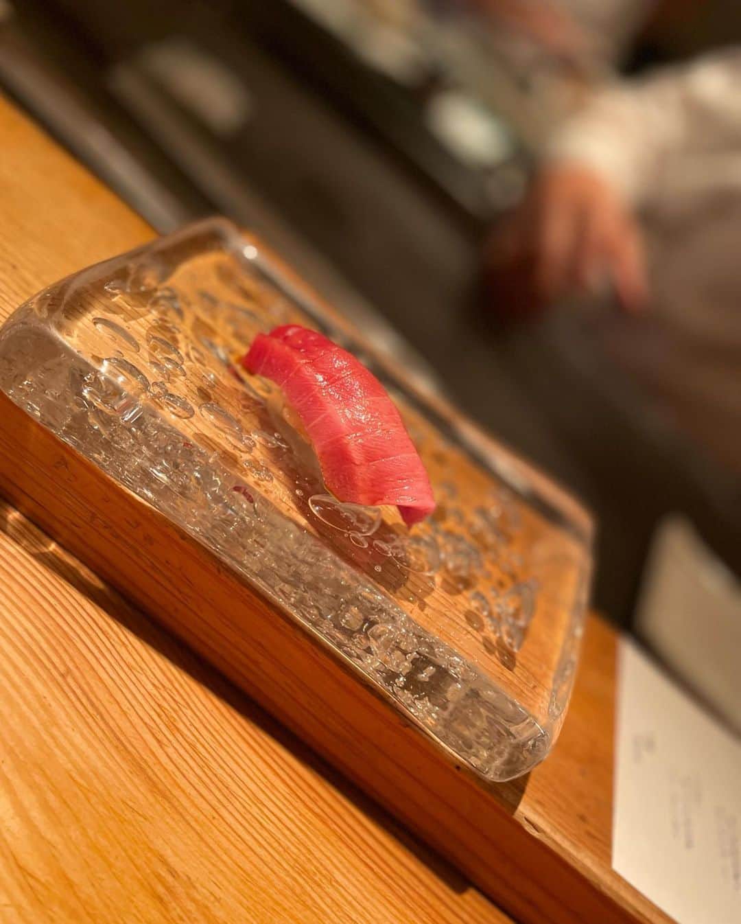 白戸ゆめのさんのインスタグラム写真 - (白戸ゆめのInstagram)「🍣 . 久々のお寿司は体に染みた🥺 おいしい思い出投稿✨ 頑張った自分にたまにはご褒美しないとです笑 . #鮨 #eat #麻布十番 #そびえたつエビ」8月14日 21時40分 - yumeno.s_