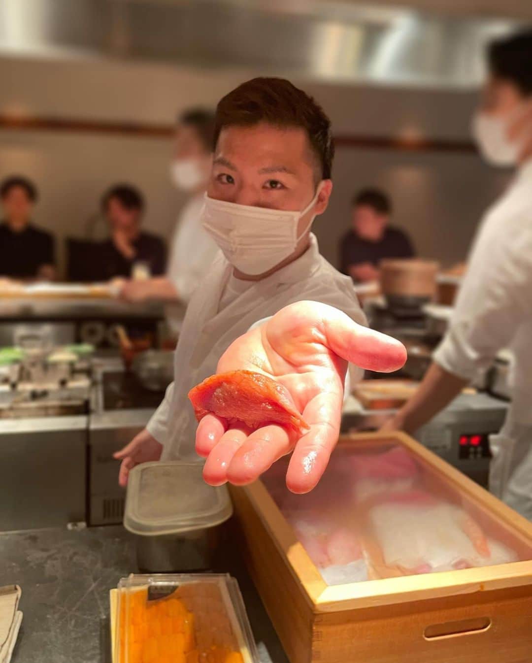 白戸ゆめのさんのインスタグラム写真 - (白戸ゆめのInstagram)「🍣 . 久々のお寿司は体に染みた🥺 おいしい思い出投稿✨ 頑張った自分にたまにはご褒美しないとです笑 . #鮨 #eat #麻布十番 #そびえたつエビ」8月14日 21時40分 - yumeno.s_