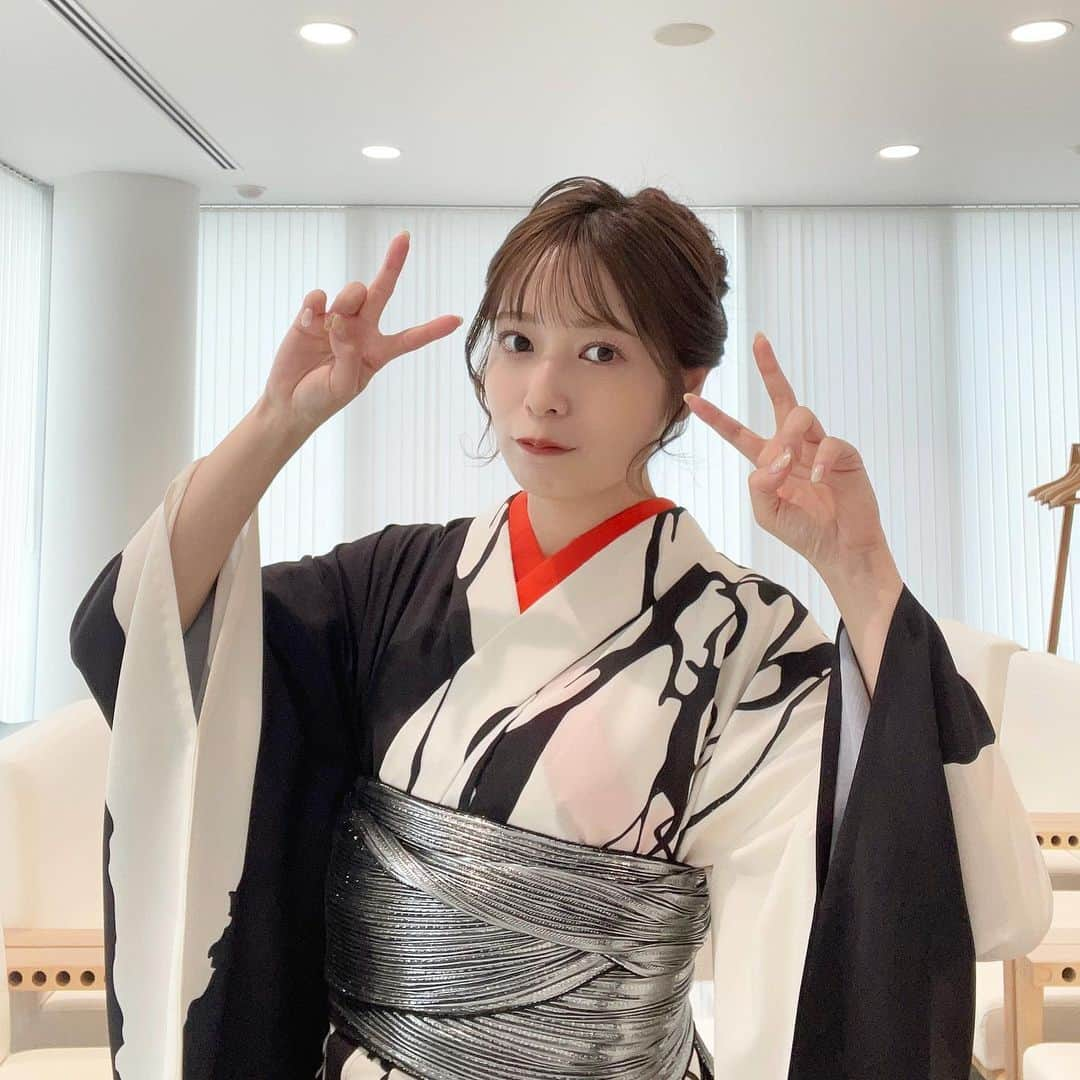 斉藤優里さんのインスタグラム写真 - (斉藤優里Instagram)「「JAPAN盆踊りFESTIVAL2022」 イベント大使に就任させて頂きました〜！！！   8/21（日）に池袋駅西口公園にある グローバルリングシアターで #コシノジュンコ さんプロデュースの #JAPAN盆踊りFESTIVAL2022 の 第2部に私も参加させて頂くことになりました❣️ ⁡ 第2部は18:15〜スタートになります 誰でも参加できるイベントなので お時間がある方はぜひ遊びに来て下さい♡♡♡ ⁡ 当日は盆踊りということなので 私も浴衣着ちゃいます🥰❤️」8月15日 19時11分 - yuuri_3ito