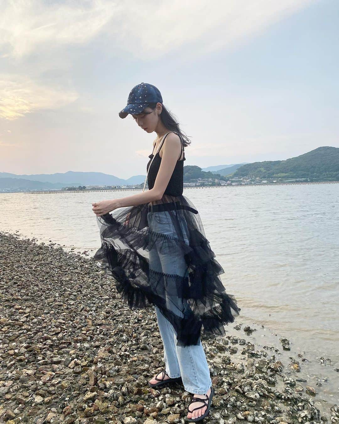 夏目璃乃さんのインスタグラム写真 - (夏目璃乃Instagram)「🌊 ・ ・ 平成ギャルっぽい帽子とレースが可愛いでしょ‪‪☺︎‬ ・ ・ #夏目璃乃 #04 #夏服 #レースワンピース #데일리룩 #오오티디 #패션 #패션 #코디 #패션스타그램 #악세사리 #ootd #fashion」8月15日 19時53分 - natsume_rino