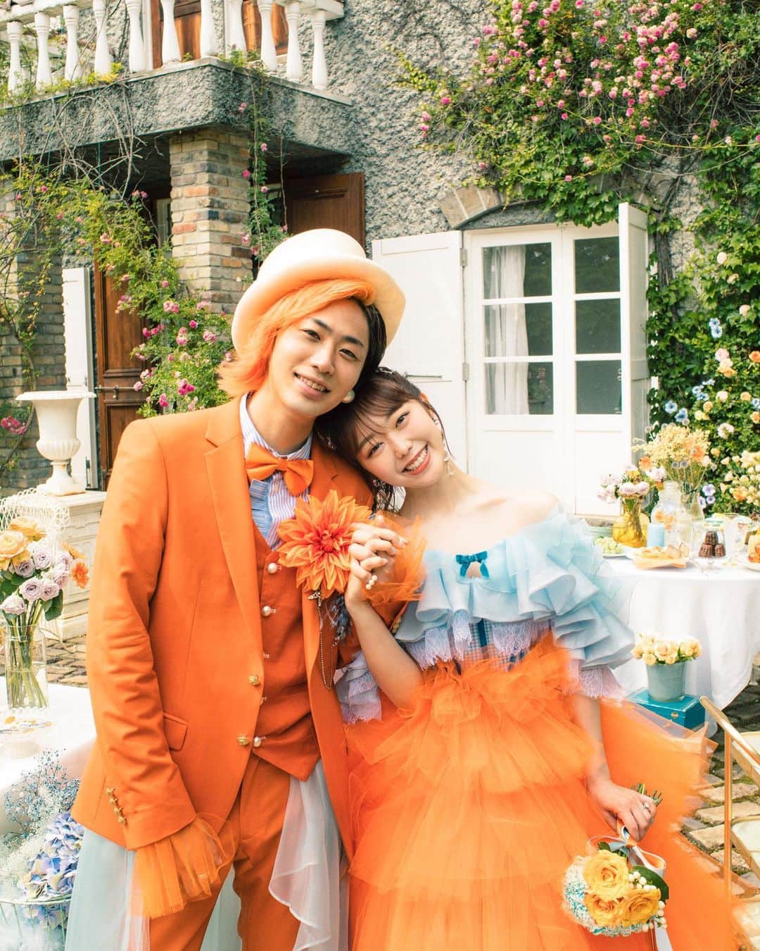 峯岸みなみさんのインスタグラム写真 - (峯岸みなみInstagram)「すでにご存知の方もいらっしゃると思いますが、いつも応援してくださっている皆様にご報告です。  ----------------------------------------------------  この度、私峯岸みなみは東海オンエアのてつやさんと結婚しました。  てつやさんは、ネガティブな私をいつも近くで励まし、前を向かせてくれる存在です。 彼に出会ってから毎日朝起きるのが楽しみになり、そんな日々を重ねていくうちに これからもずっと一緒にいたいと思うようになりました。 過去も、弱いところも、大きな心で受け止めてくれる彼の優しさがそばにあるだけで、 私は本来持っている以上の力を発揮できる気がしています。  このご縁に感謝して大切に育んでいきながら、 峯岸みなみとしてのお仕事にもこれまで以上に精一杯努めてまいります。  応援してくれている皆様、お世話になっている皆様のおかげで今の私があり、 今日このようなご報告ができることを嬉しく思います。 いつも本当にありがとうございます。  これまで2人を応援してくださったファンの皆様に安心して応援していただけるように いいところはそのままに、手を取り合って一緒に成長していきたいと思います。 これからも温かく見守っていただけると幸いです。  　　　　　　　　　　　　　　　　　　　峯岸みなみ  ----------------------------------------------------」8月16日 16時00分 - minegishi_31chan