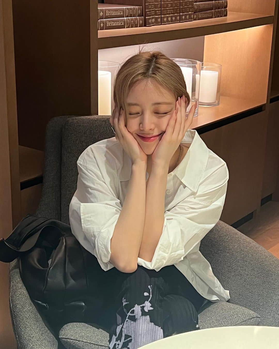 ITZYさんのインスタグラム写真 - (ITZYInstagram)「다녀올게요😌」8月16日 16時07分 - itzy.all.in.us