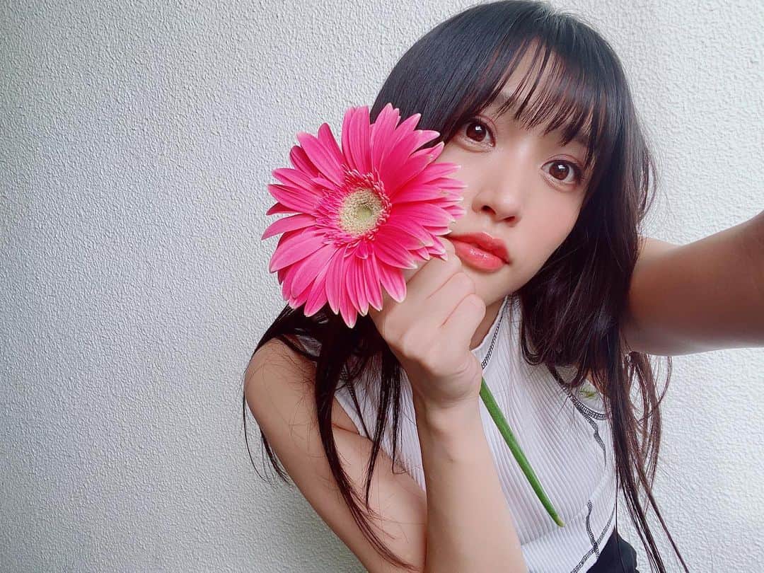 根岸愛さんのインスタグラム写真 - (根岸愛Instagram)「🌸🌸🌸 . 暑いねぇ🌞 お花見て和む夏🌸 . #flower #花 #花のある暮らし」8月16日 17時59分 - negishiai927