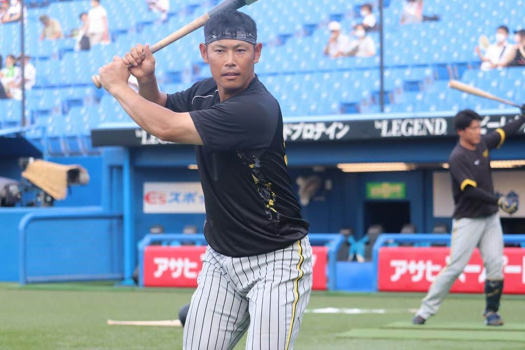 阪神タイガースさんのインスタグラム写真 - (阪神タイガースInstagram)「8月16日ヤクルト戦、本日の試合前練習の様子です！ #大山悠輔 選手 #北條史也 選手 #中野拓夢 選手 #板山祐太郎 選手 #島田海吏 選手 #メルロハスjr 選手 #原口文仁 選手 #湯浅京己 選手 #加治屋蓮 選手 #小林慶祐 選手 #阪神タイガース  #イチにカケル！」8月16日 18時08分 - hanshintigers_official