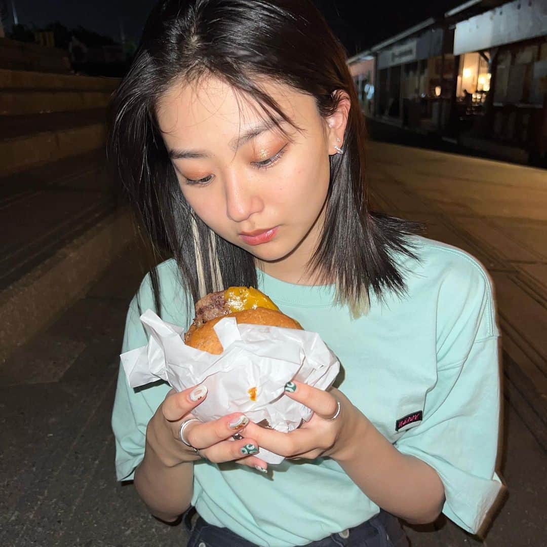 水戸由菜さんのインスタグラム写真 - (水戸由菜Instagram)「・ 🍔」8月16日 20時28分 - yuna_3047