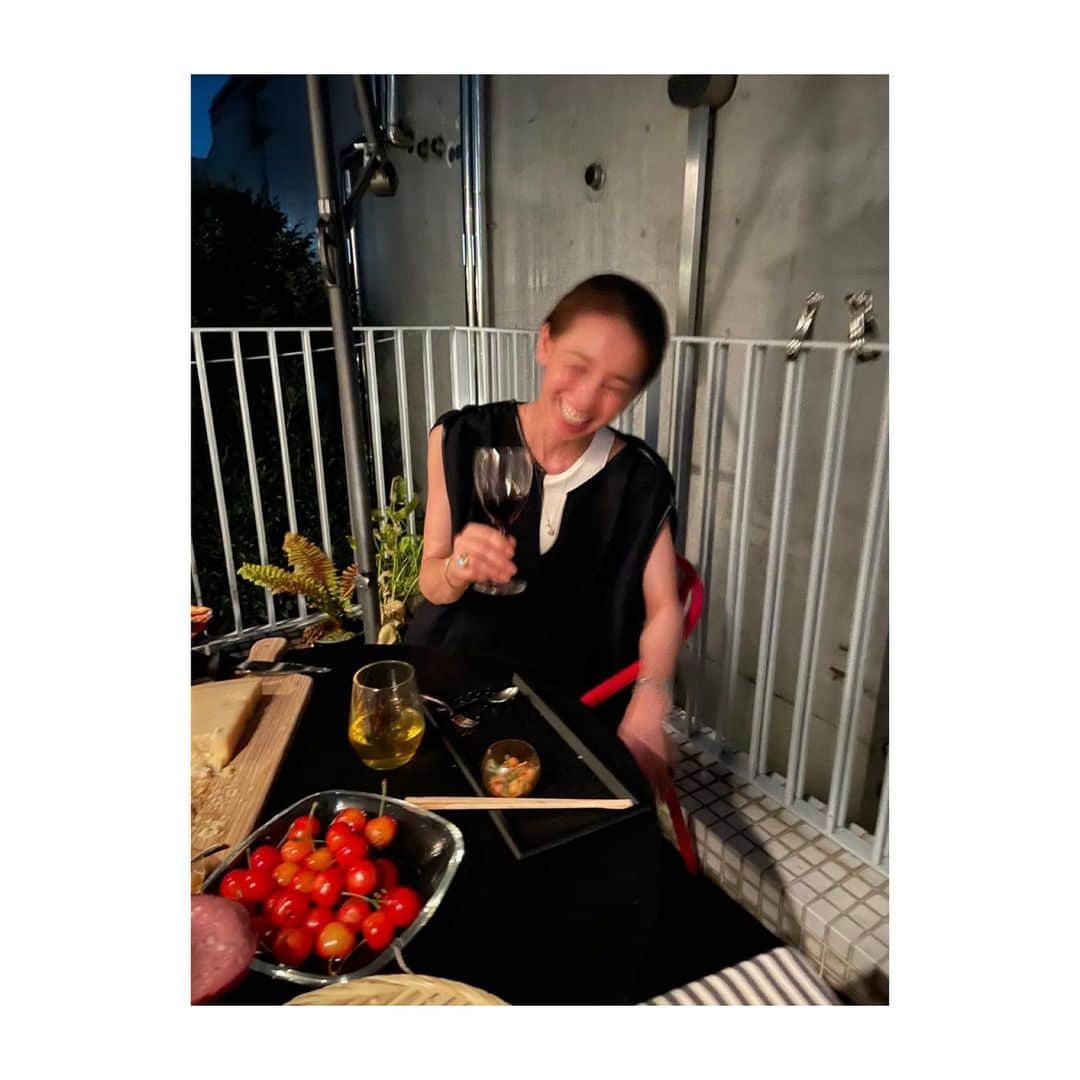 稲沢朋子さんのインスタグラム写真 - (稲沢朋子Instagram)「休日の楽しみ☺️ ゆったり〜楽しい時間を過ごす いつかのpick📷 ホームパーティー🥂 thanks！」8月16日 21時28分 - ina_tomo